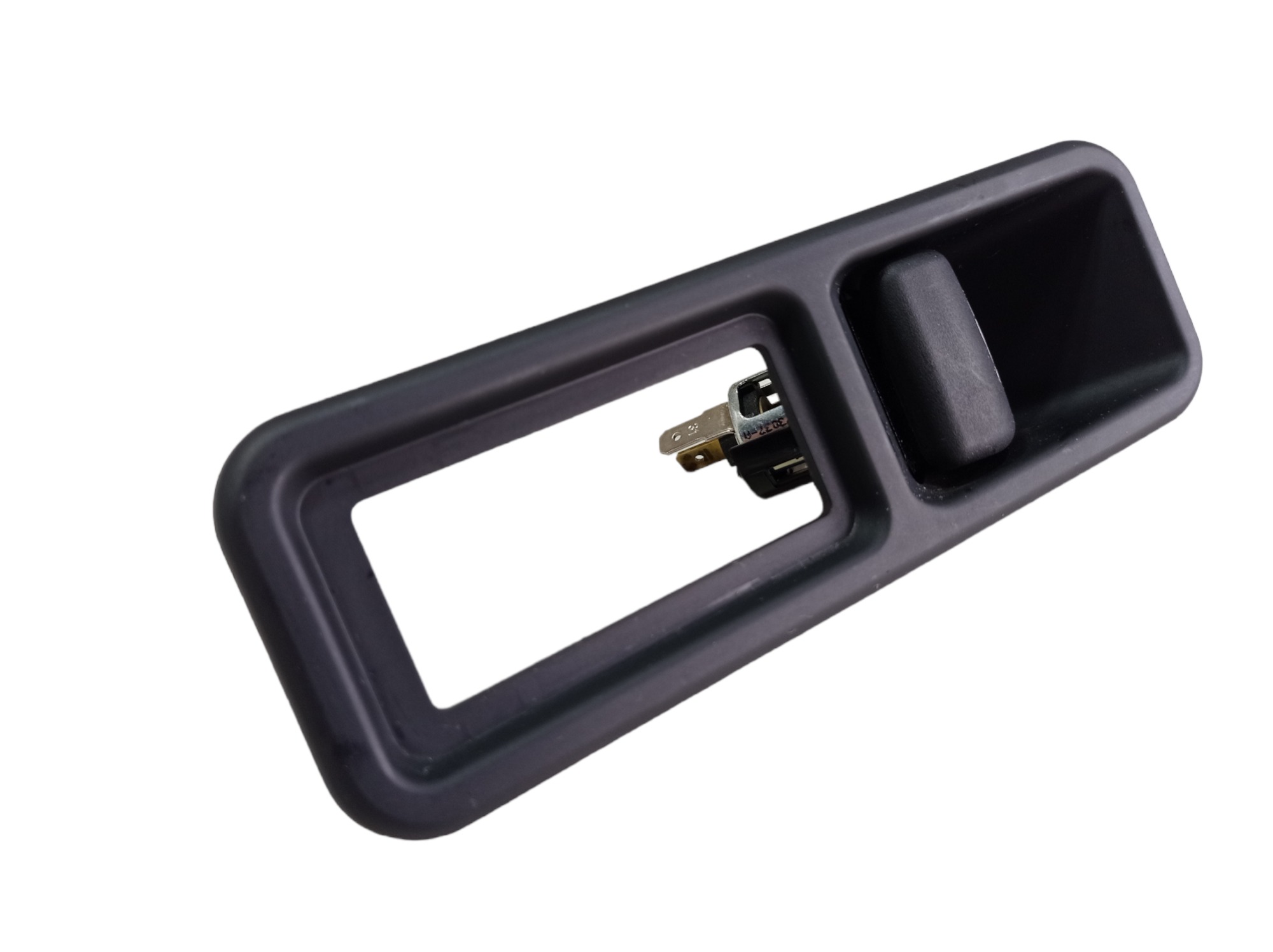 Moldura Tomada Porta Malas Range Rover Vogue 2003 A 12 V546 2