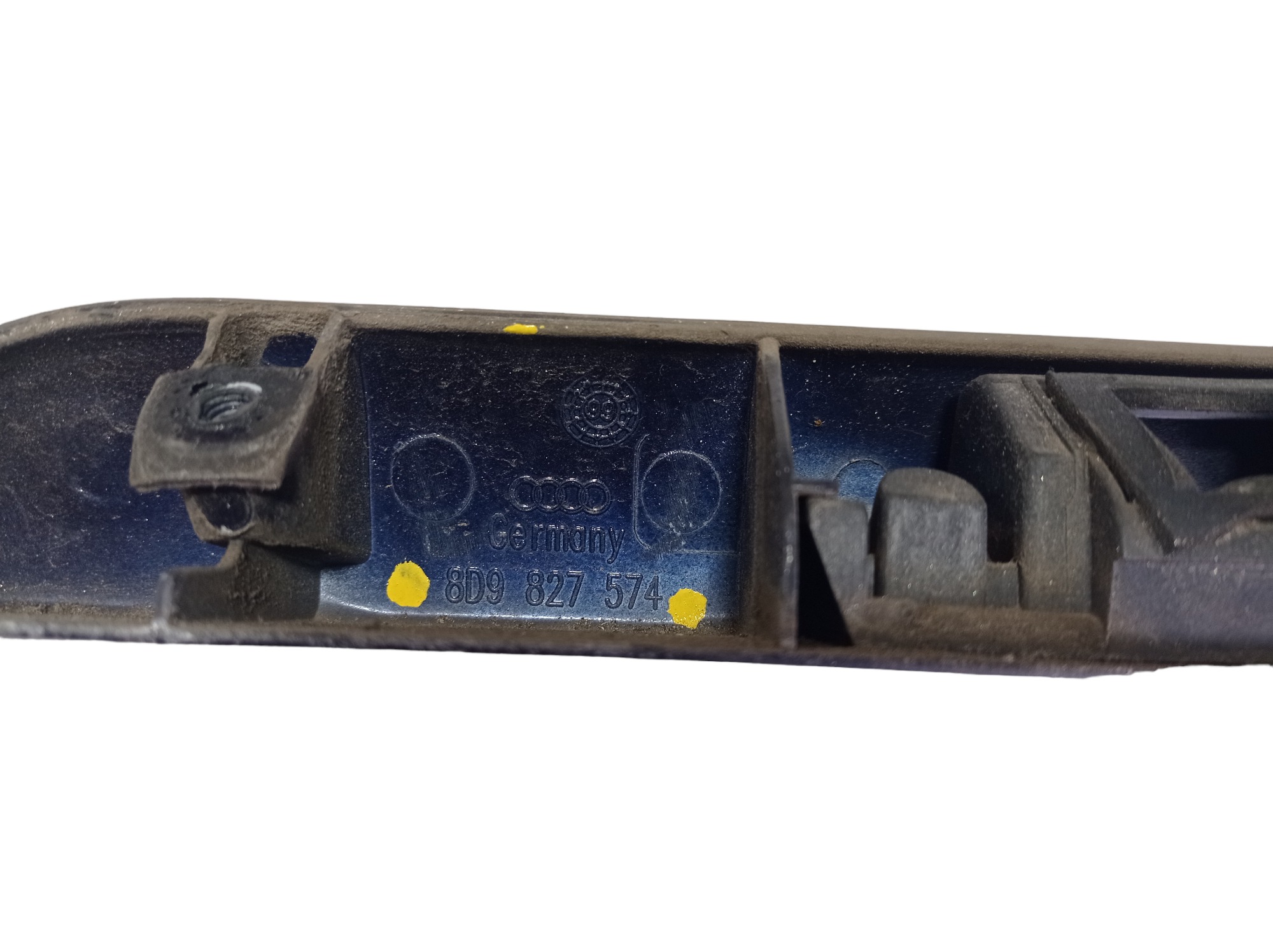 Moldura Luz De Placa Traseira Audi A3 1998 8d9827574 8