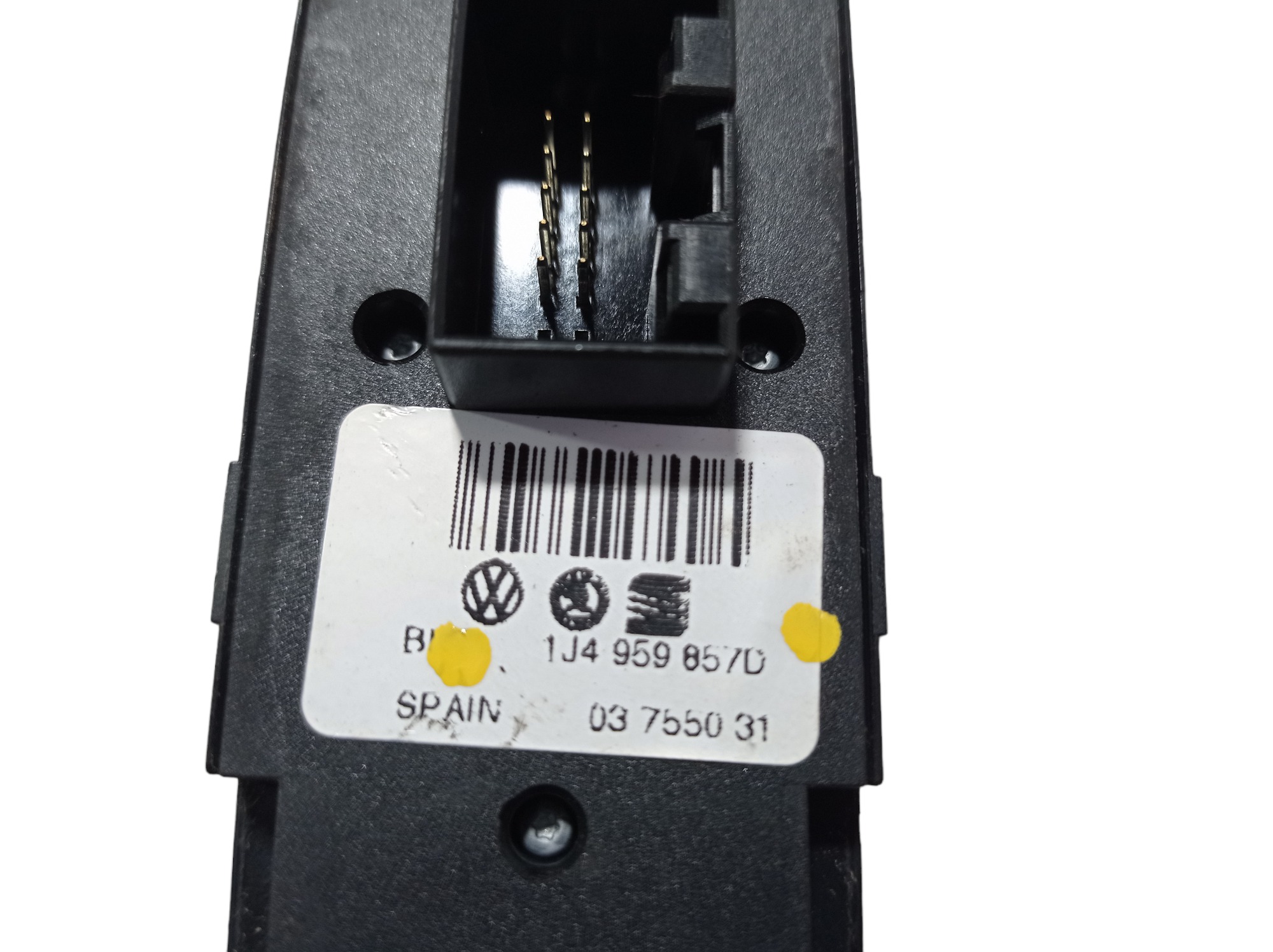 Botão Vidro Porta Dianteira Esquerda Vw Golf 08 V584 7