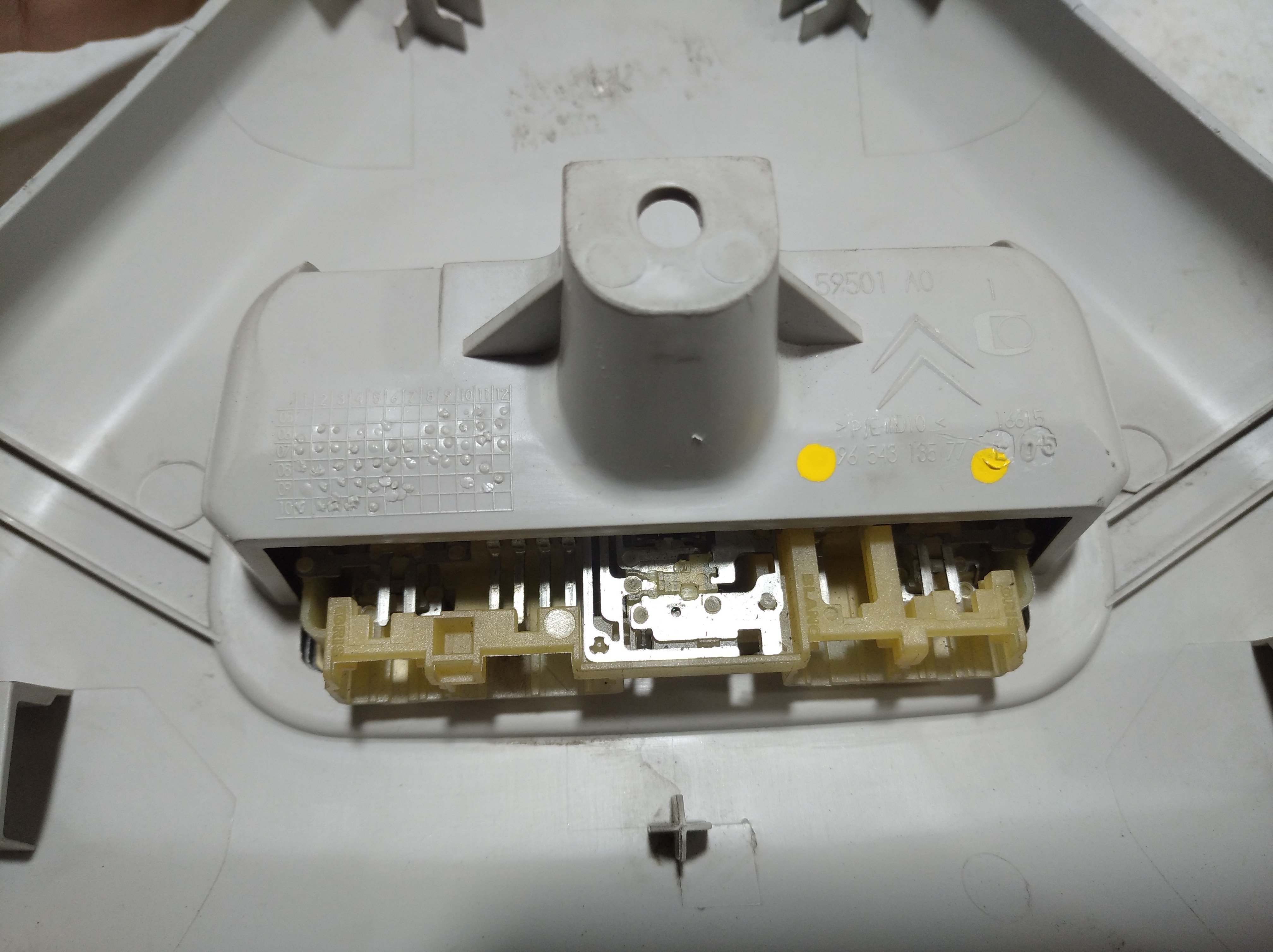 Luz Cortesia Dianteira Citroen C4 Picasso Glxa 2010 V227 9