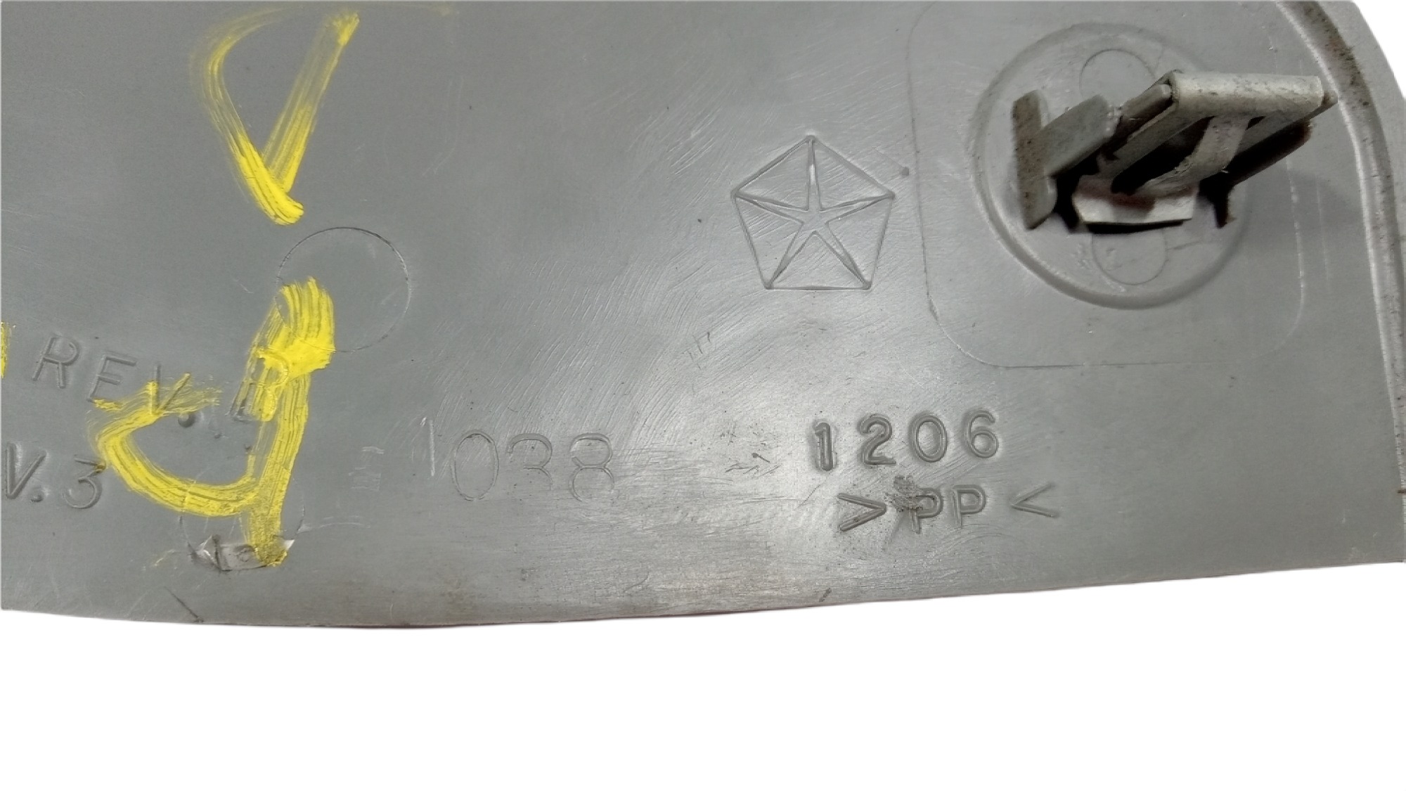 Acabamento Painel Direito Chrysler Grand Caravan 2005 V368 6