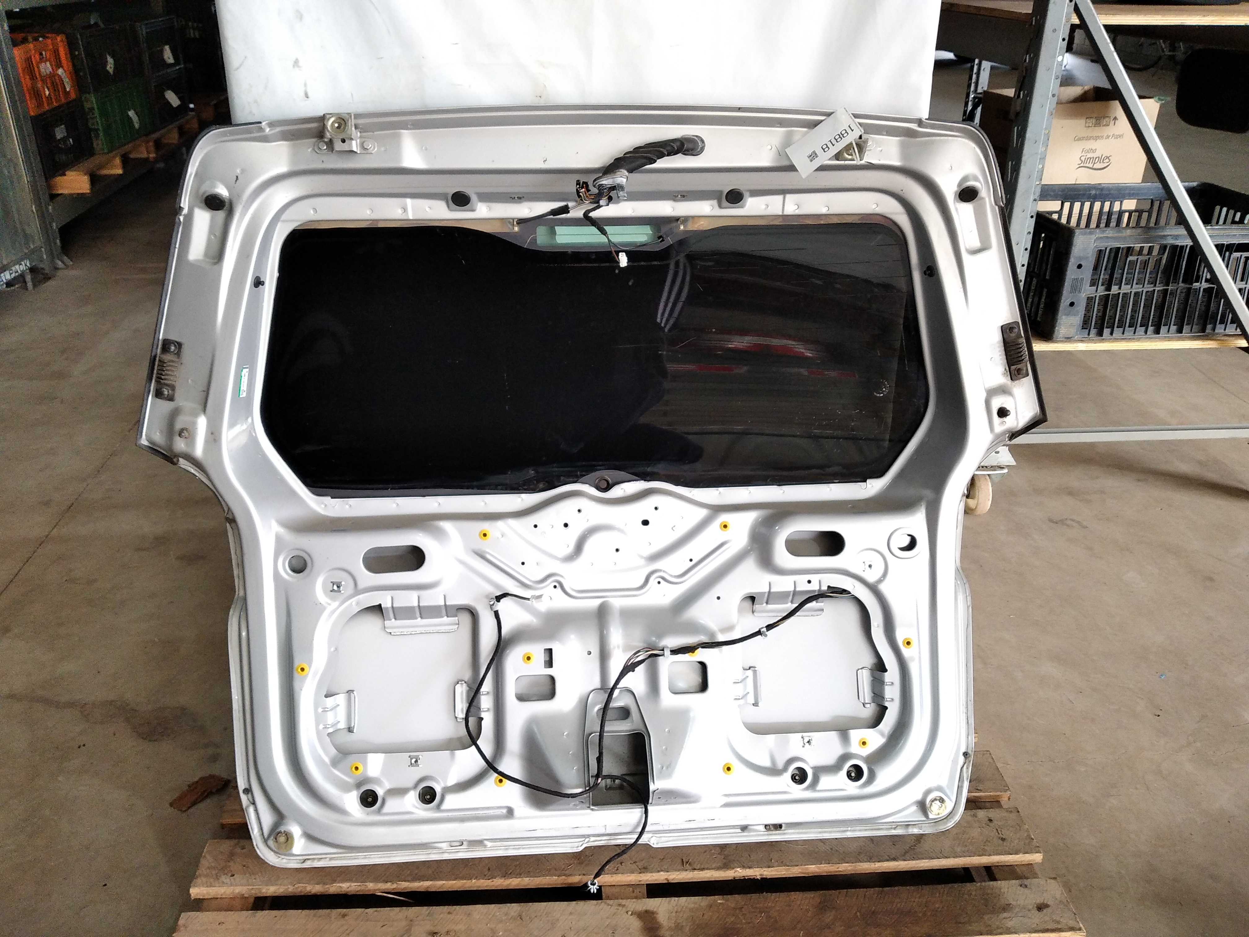 Tampa Traseira Fiat Idea Adventure 2014 V355 4