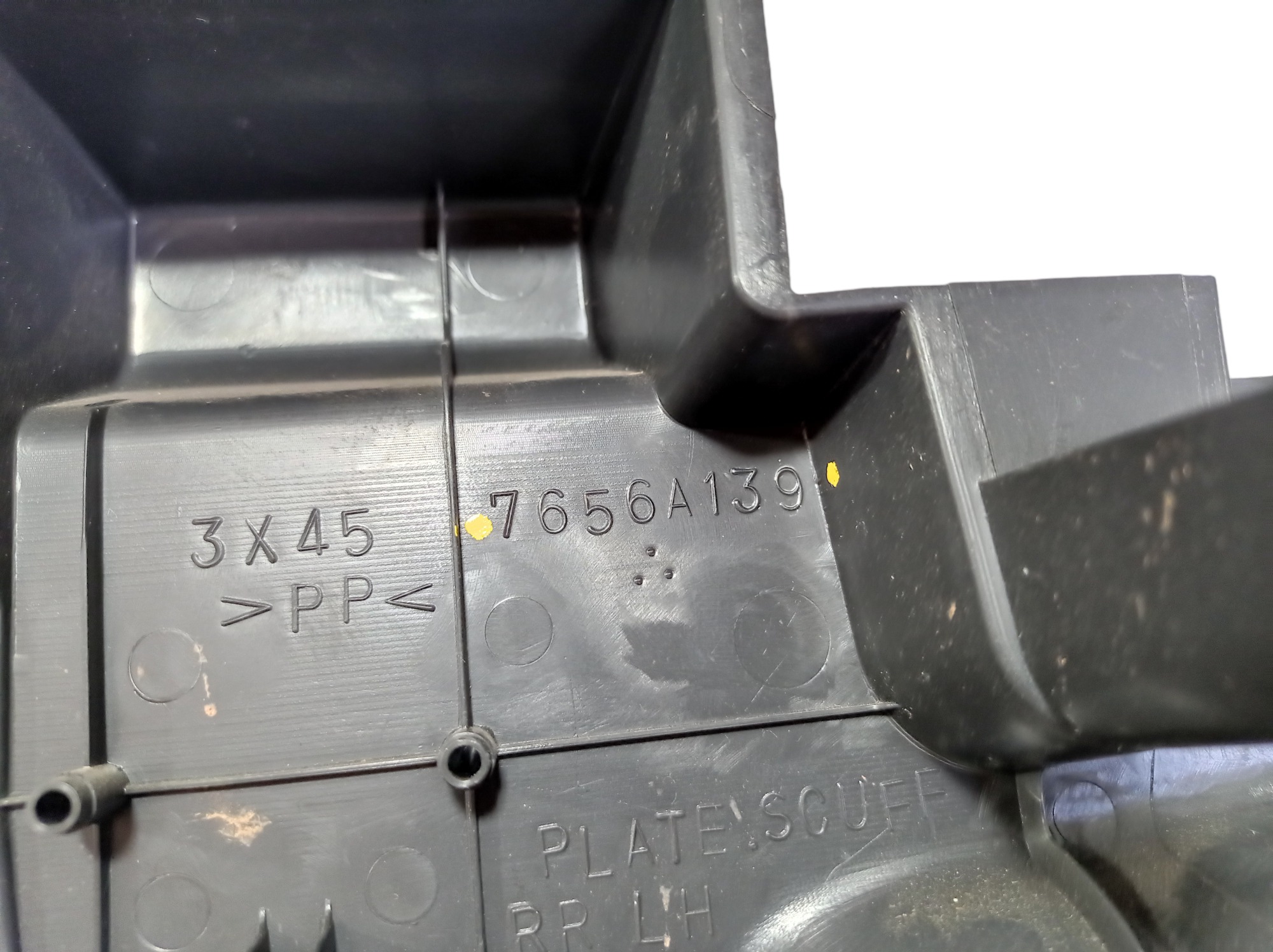 Acabamento Traseiro Esquerdo Mitsubishi Asx Cvt 2014 V574 8