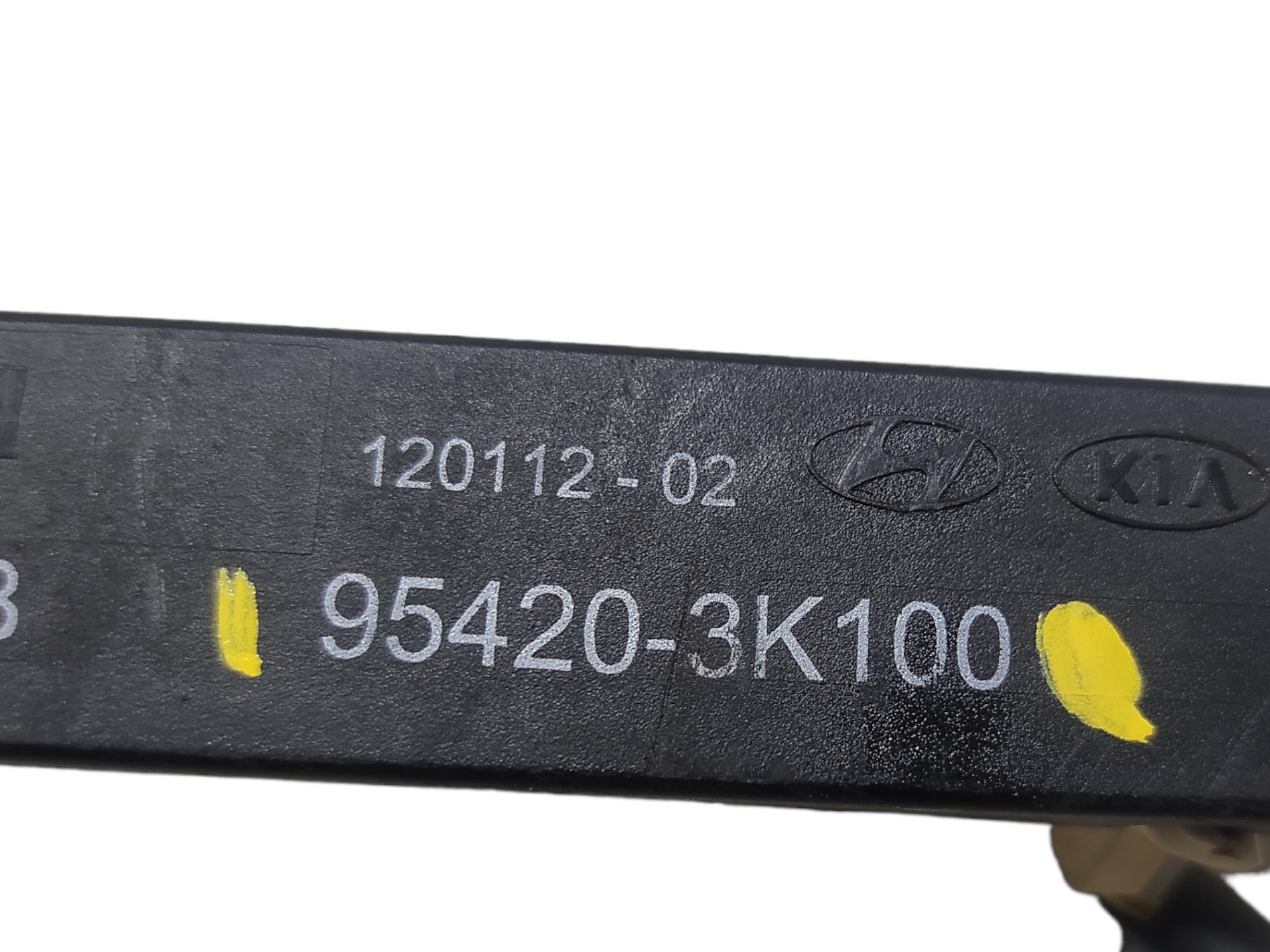 Sensor Antena Keyless Kia Cadenza 2010 A 2013 V547 7