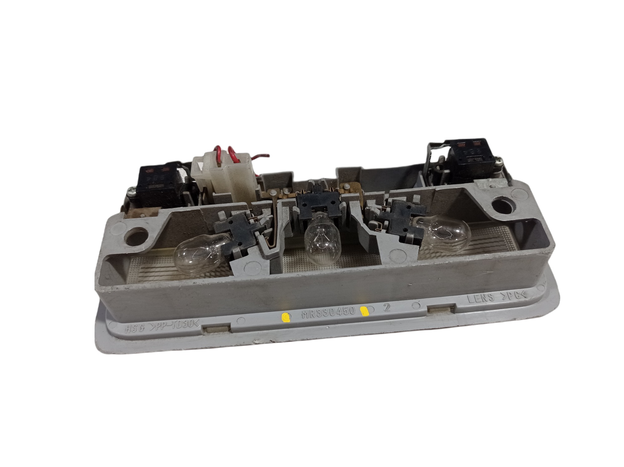 Luz Cortesia Mitsubishi Pajero Tr4 2008 Mr330450 V66 1