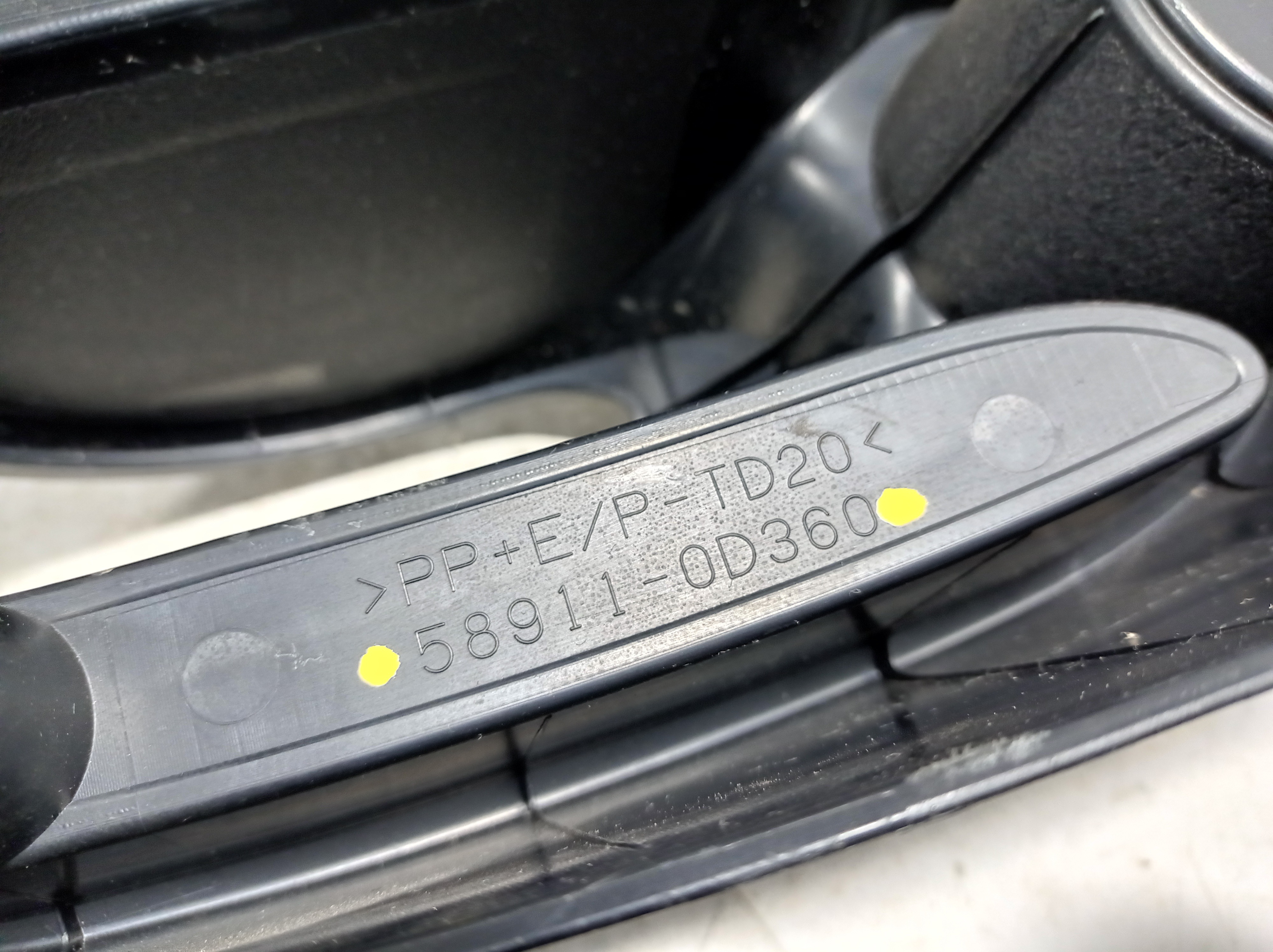 Console Central Toyota Etios 2013 A 2019 589110d360 V287 8