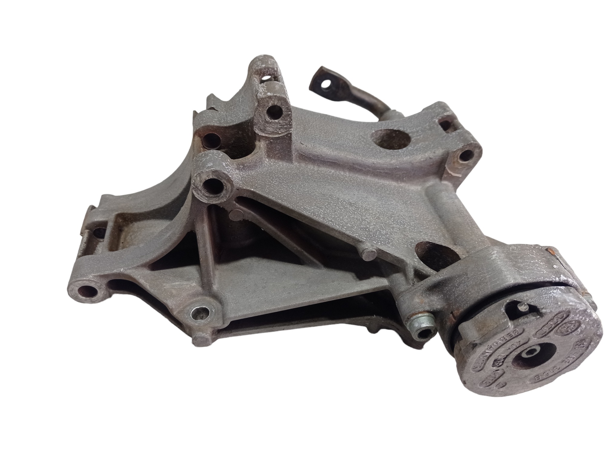 Suporte Compressor Alternador Vw Golf Polo 1999 037903143g 3
