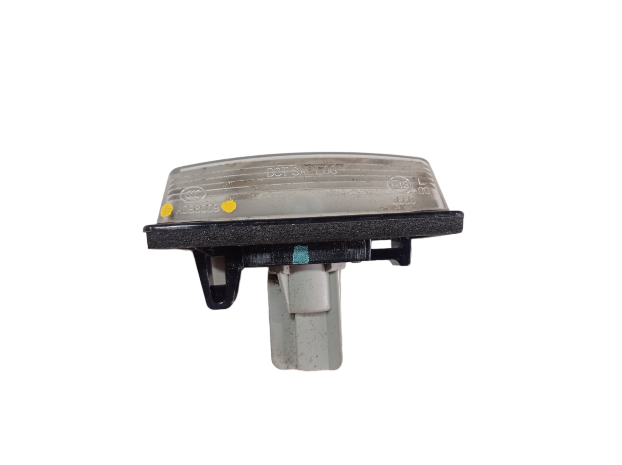 Luz De Placa Nissan Leaf 2019 A098009 V488 6