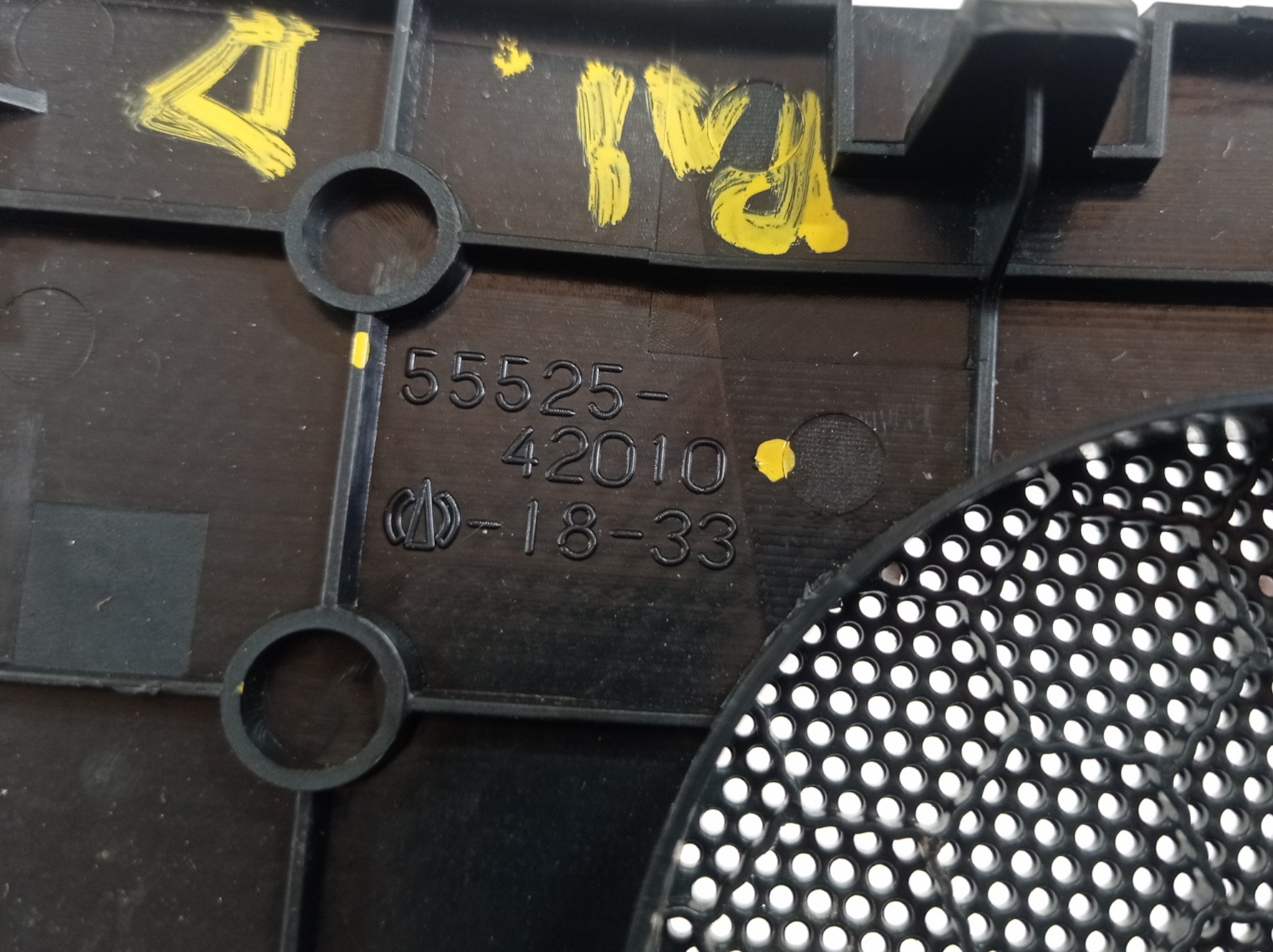 Acabamento Alto Falante Direito Painel Toyota Rav4 2018 V553 6