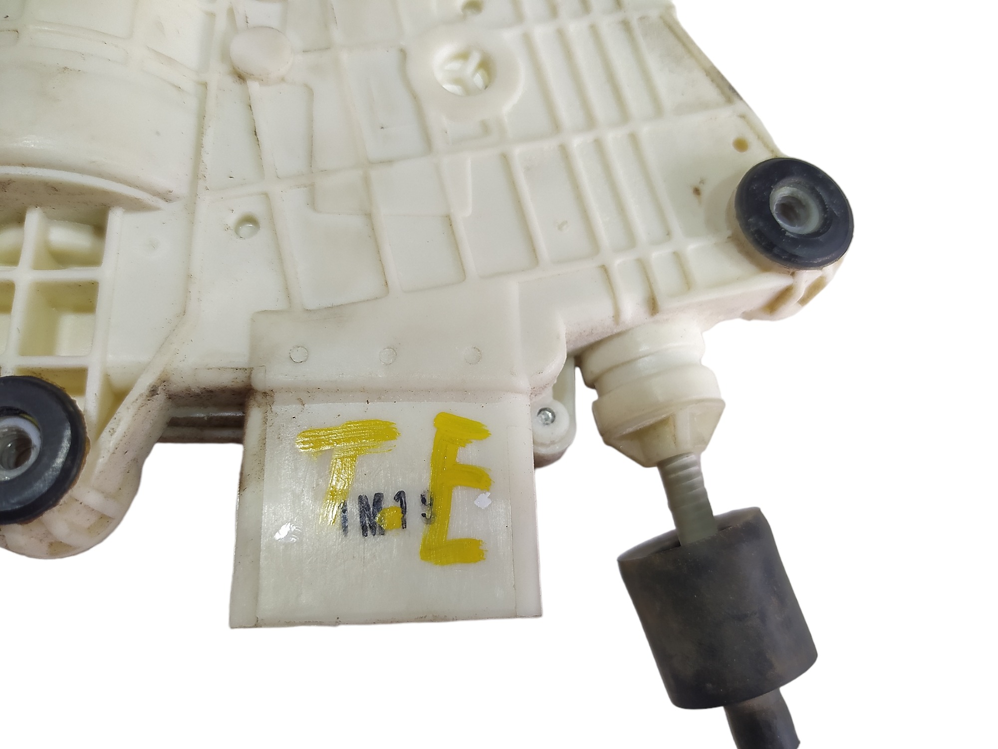 Trava Porta Traseira Esquerda Hyundai Equus Vs460 4.6 V577 8