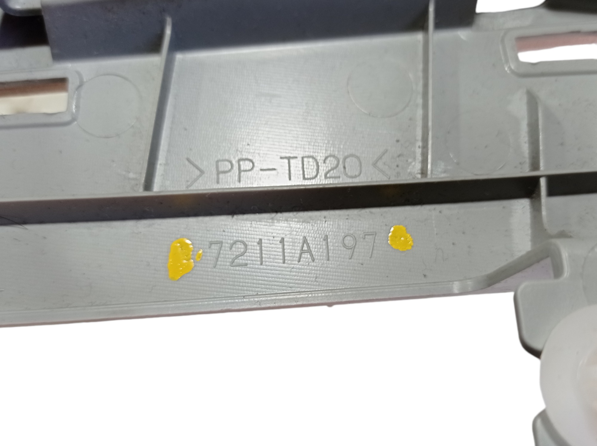 Acabamento Sup Coluna Esquerda Mitsubishi Asx Cvt 14 V574 8