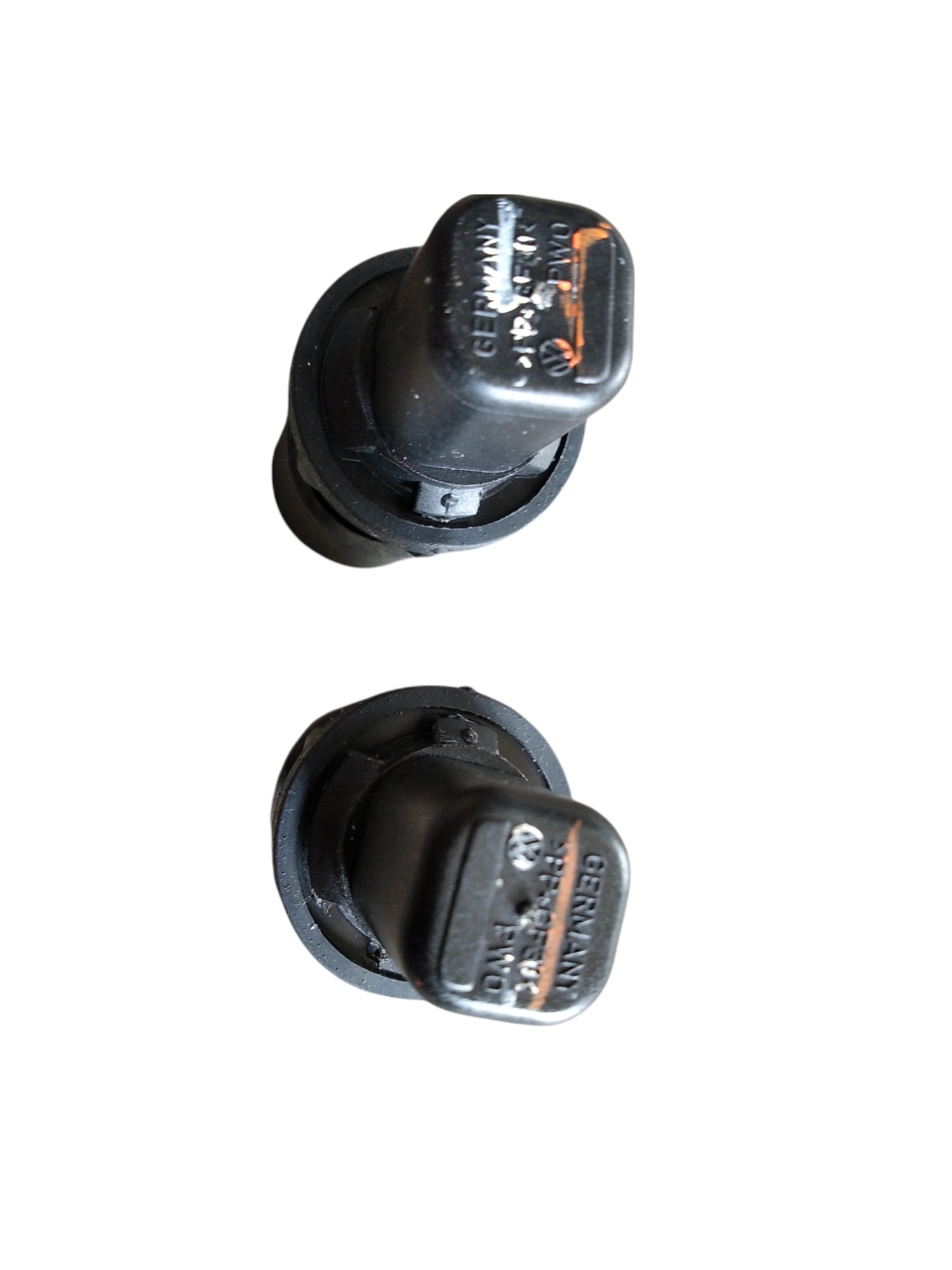 Batente Tampa Traseira Volkswagen Virtus 1k8827761d V240 1