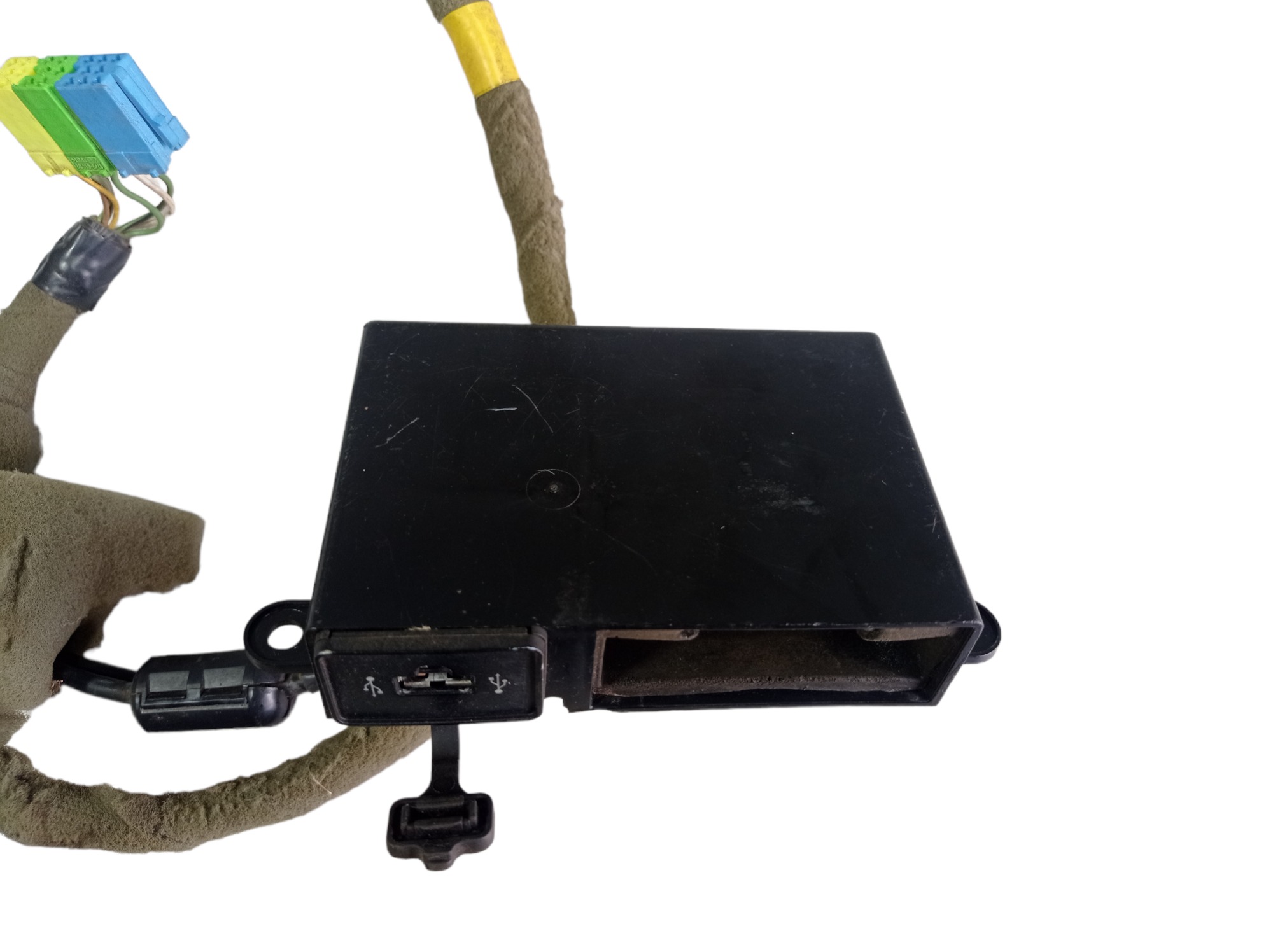 Moldura Entrada Usb Console Central Palio 2008 2015 Vl 1
