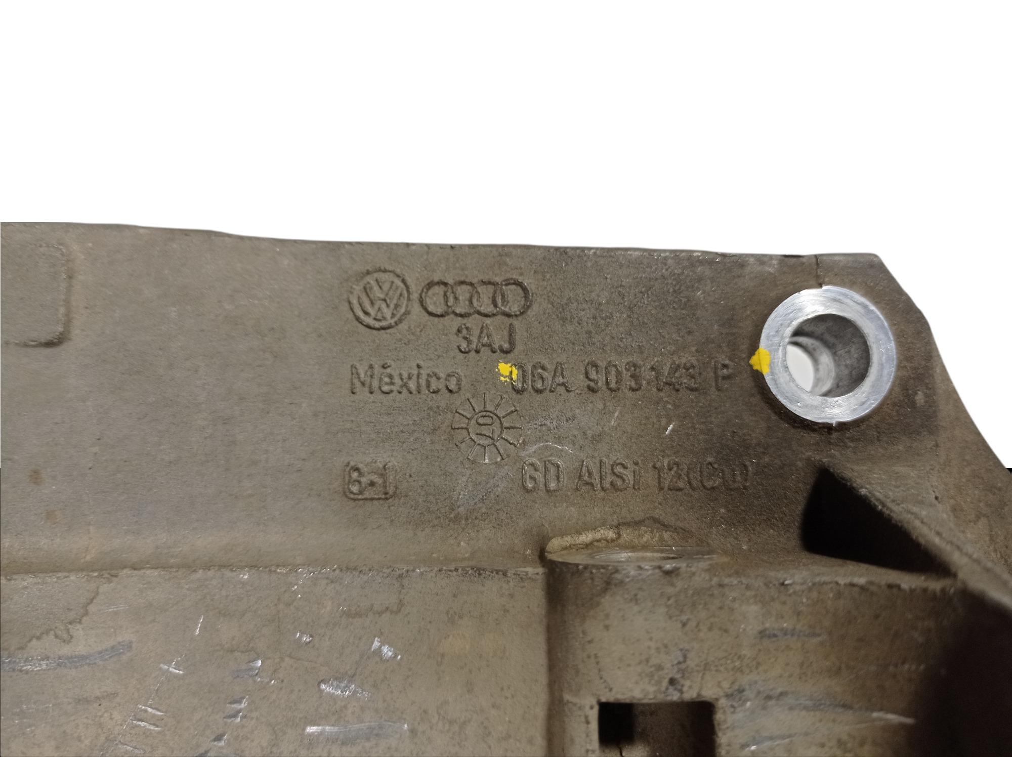 Suporte Compressor Altenador Vw Golf 2.0 V317 06a903143p 7
