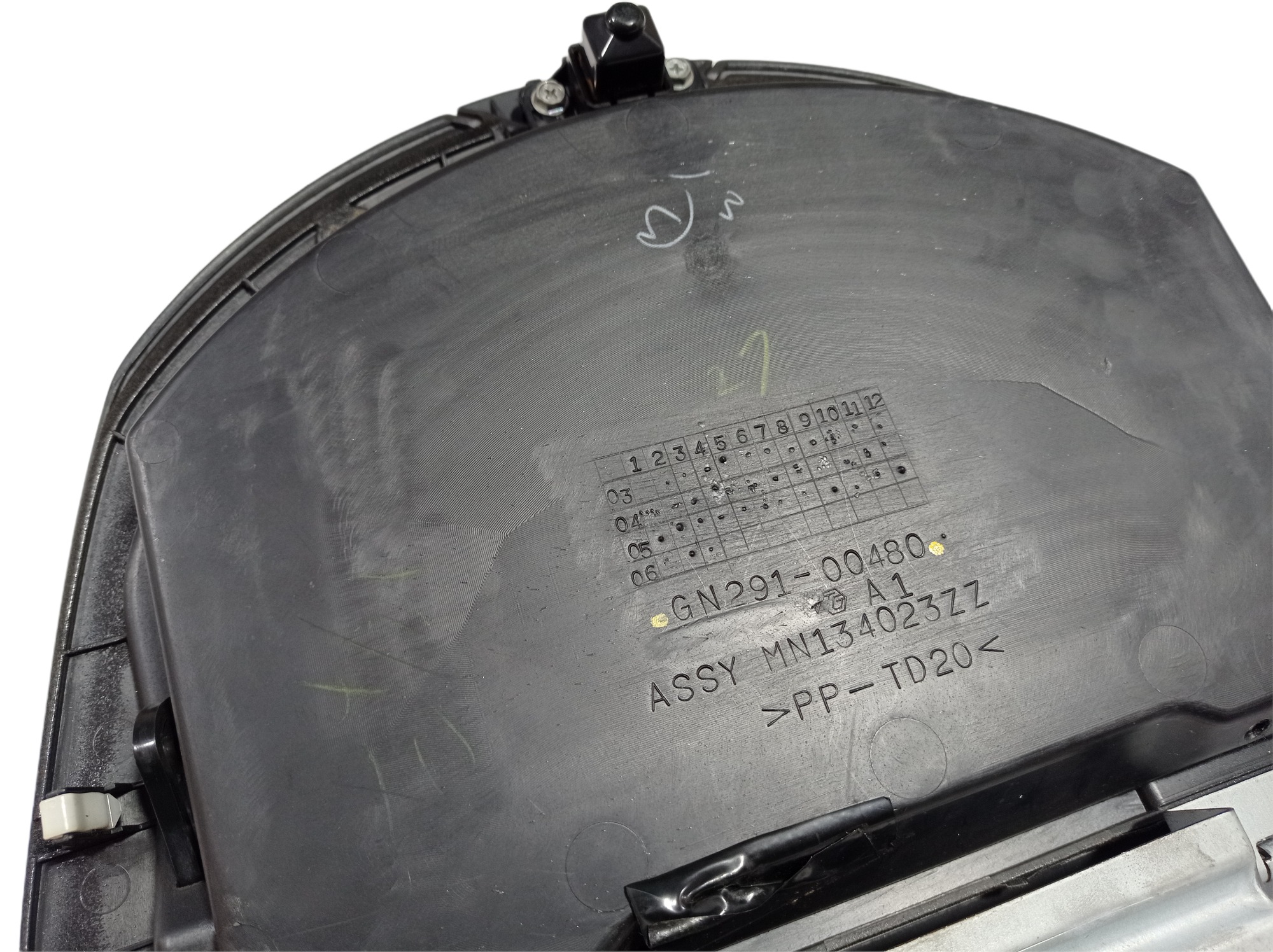 Porta Objetos  Painel Mitsubishi Grandis 2005 V28 Gn29100480 5