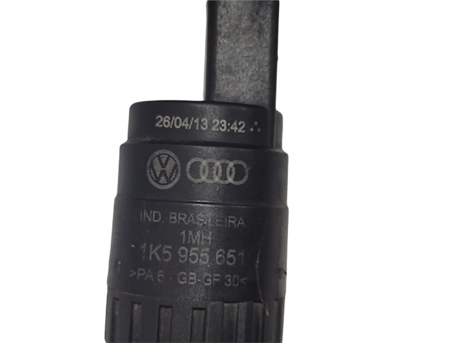 Bomba Esguicho Parabrisa Saveiro Fusca Jetta Vw 1k5955651 S6 6