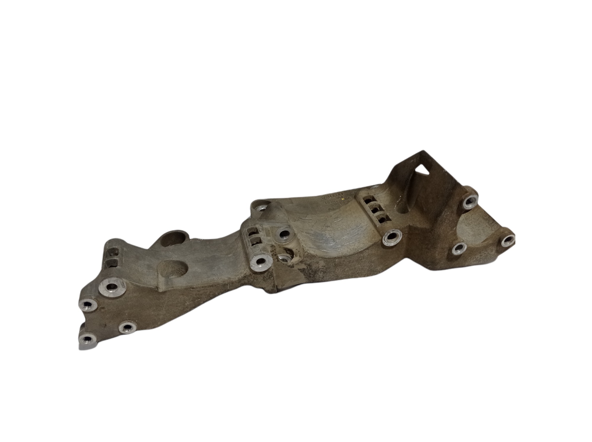 Suporte Compressor Altenador Vw Golf 2.0 V317 06a903143p 2