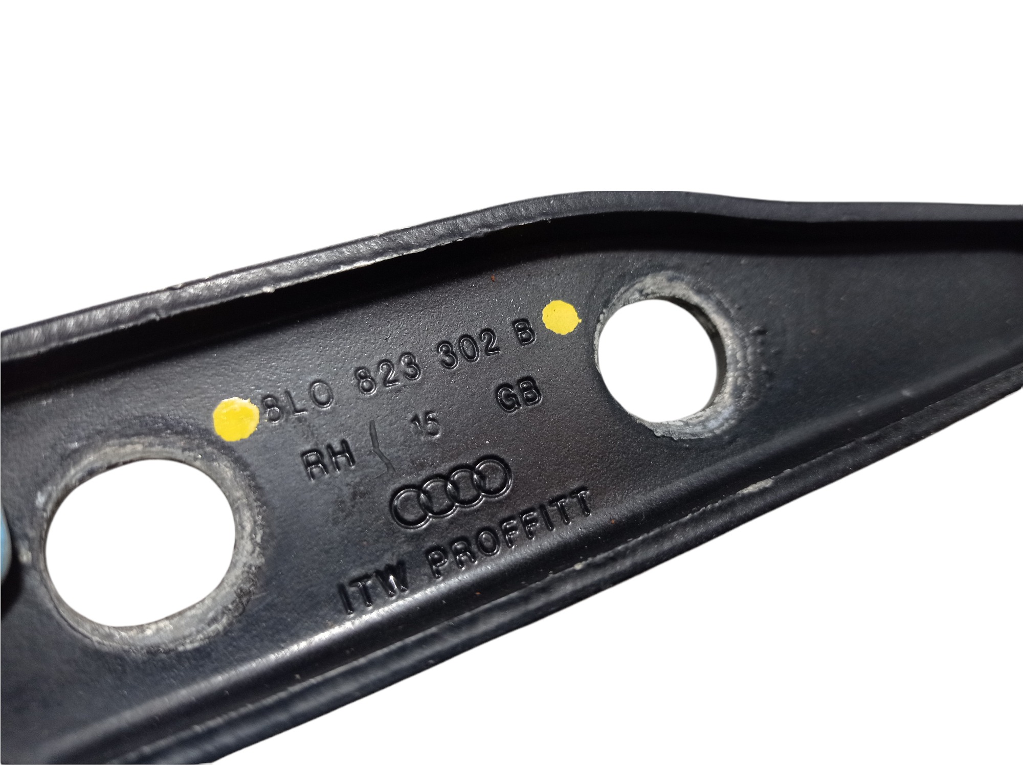 Dobradiça Direita Capô Audi A3 1999 8l0823302b V161 6