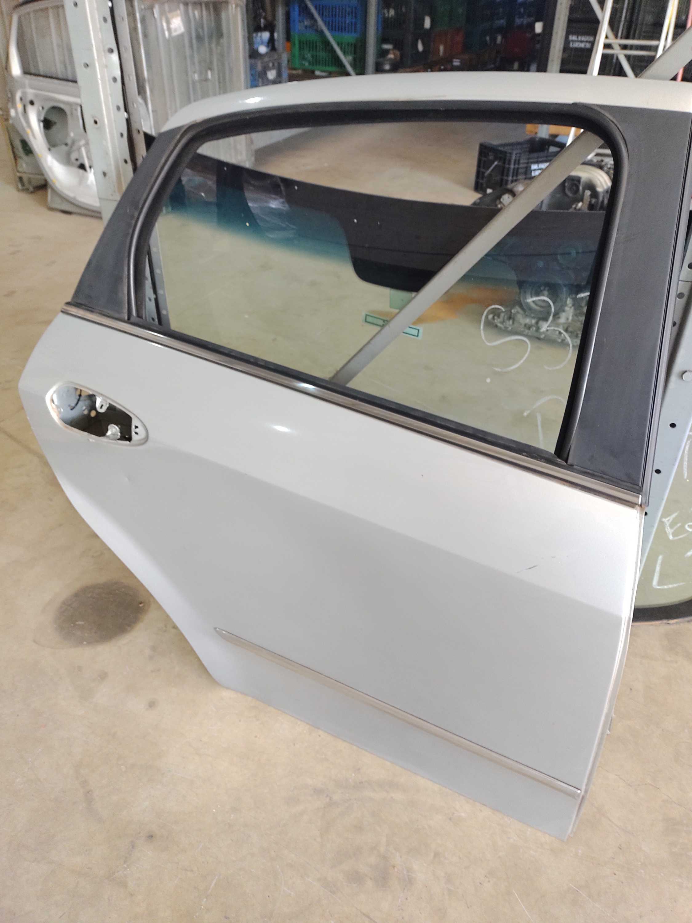 Porta Traseira Direita Fiat Linea Todos Com Nota V325 1