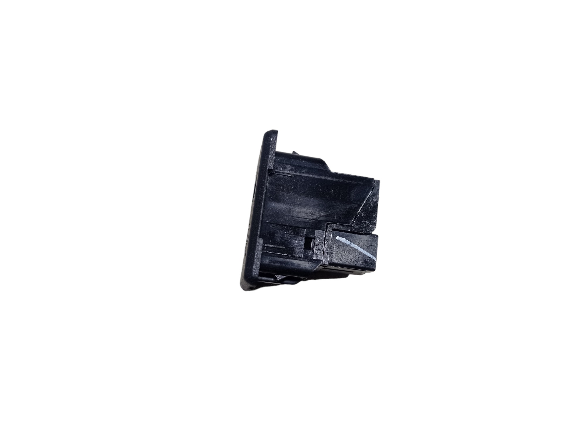 Entrada Usb Console Nissan Altima 2014 V564 3