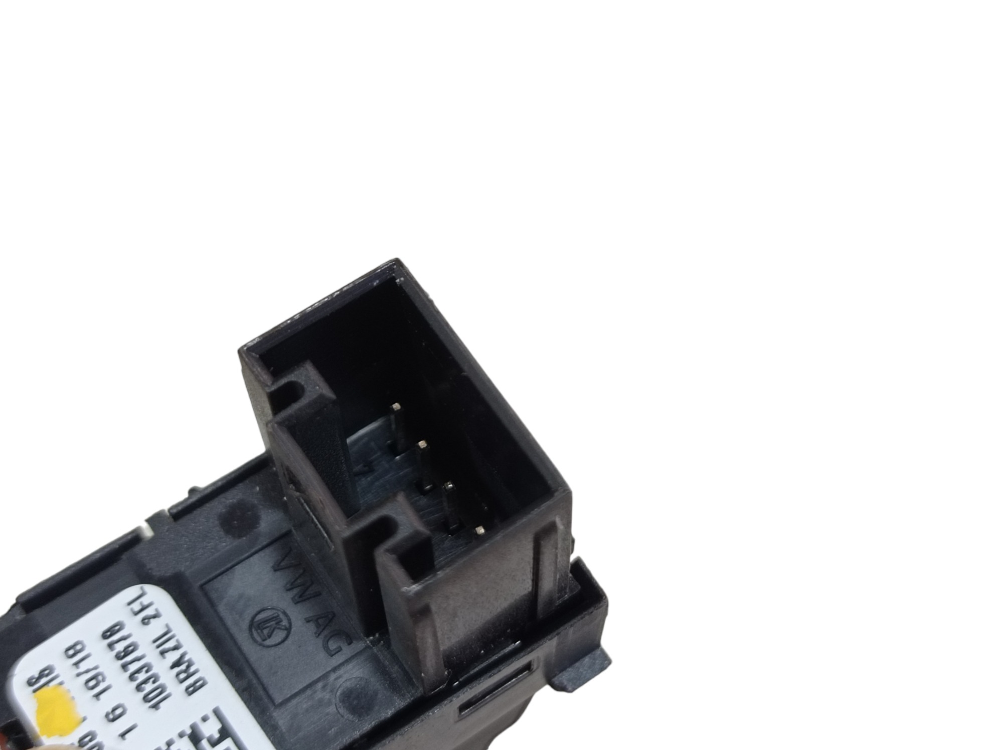 Botão Vidro Porta Dianteira Direita Vw Virtus 2017 A 21 V559 7