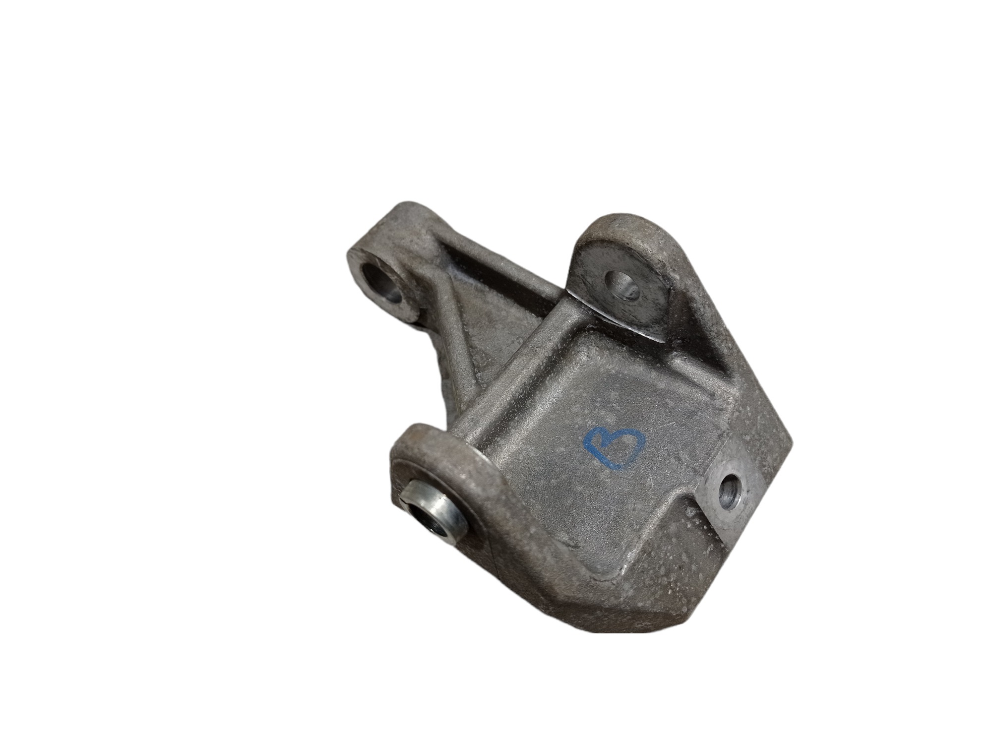 Suporte Bomba Agua Fiat Linea 1.9 2009 55213116 V325 5