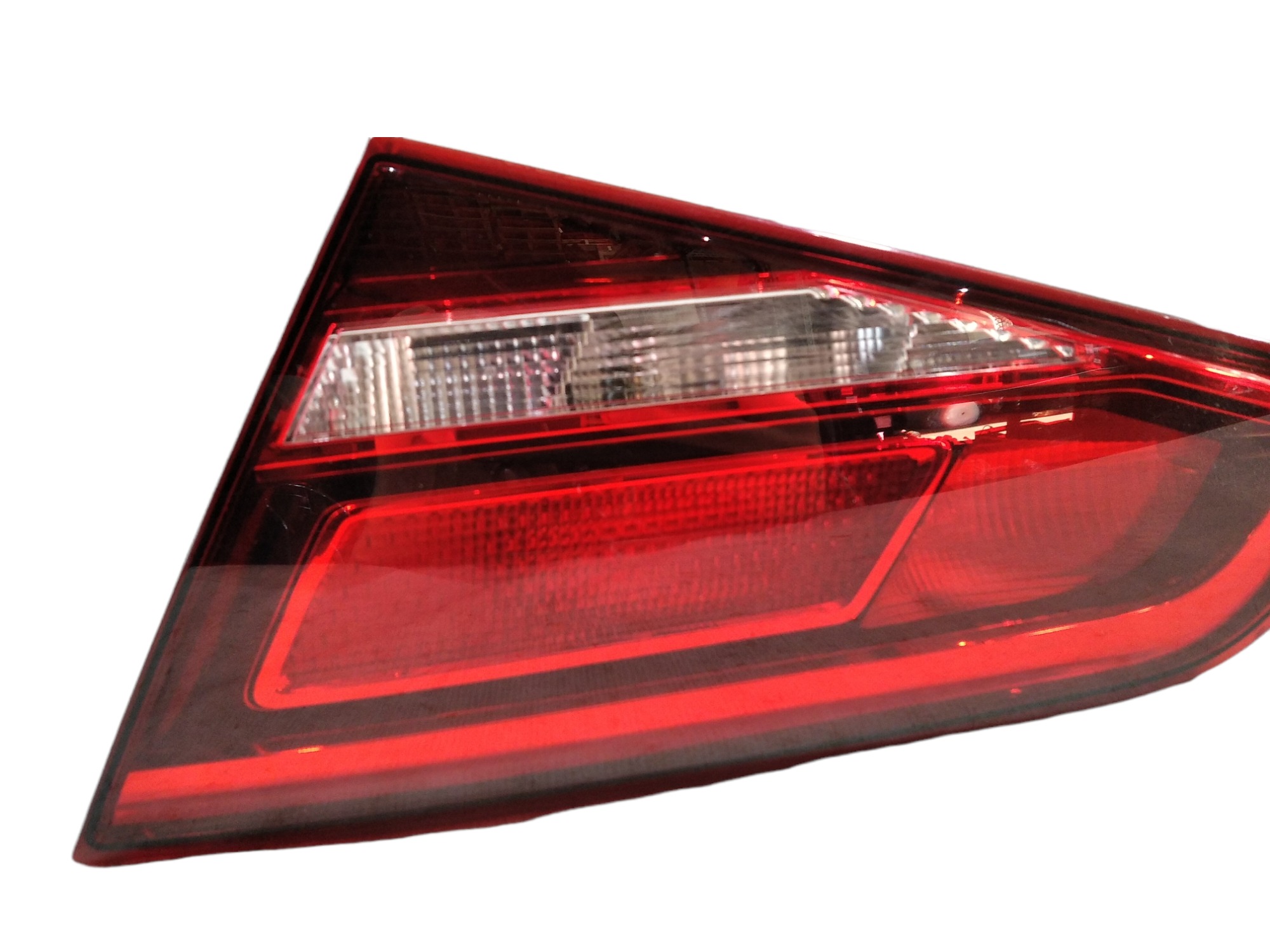 Lanterna Tampa Traseira Direita Audi A3 Sportback 2019 V343 2