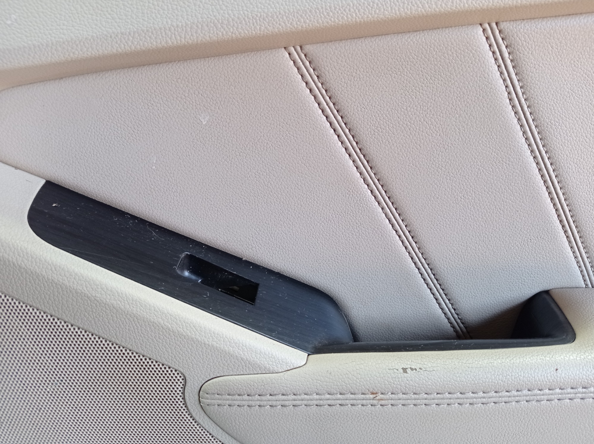 Forro Porta Traseira Direita Kia Cadenza 2013 V547 4