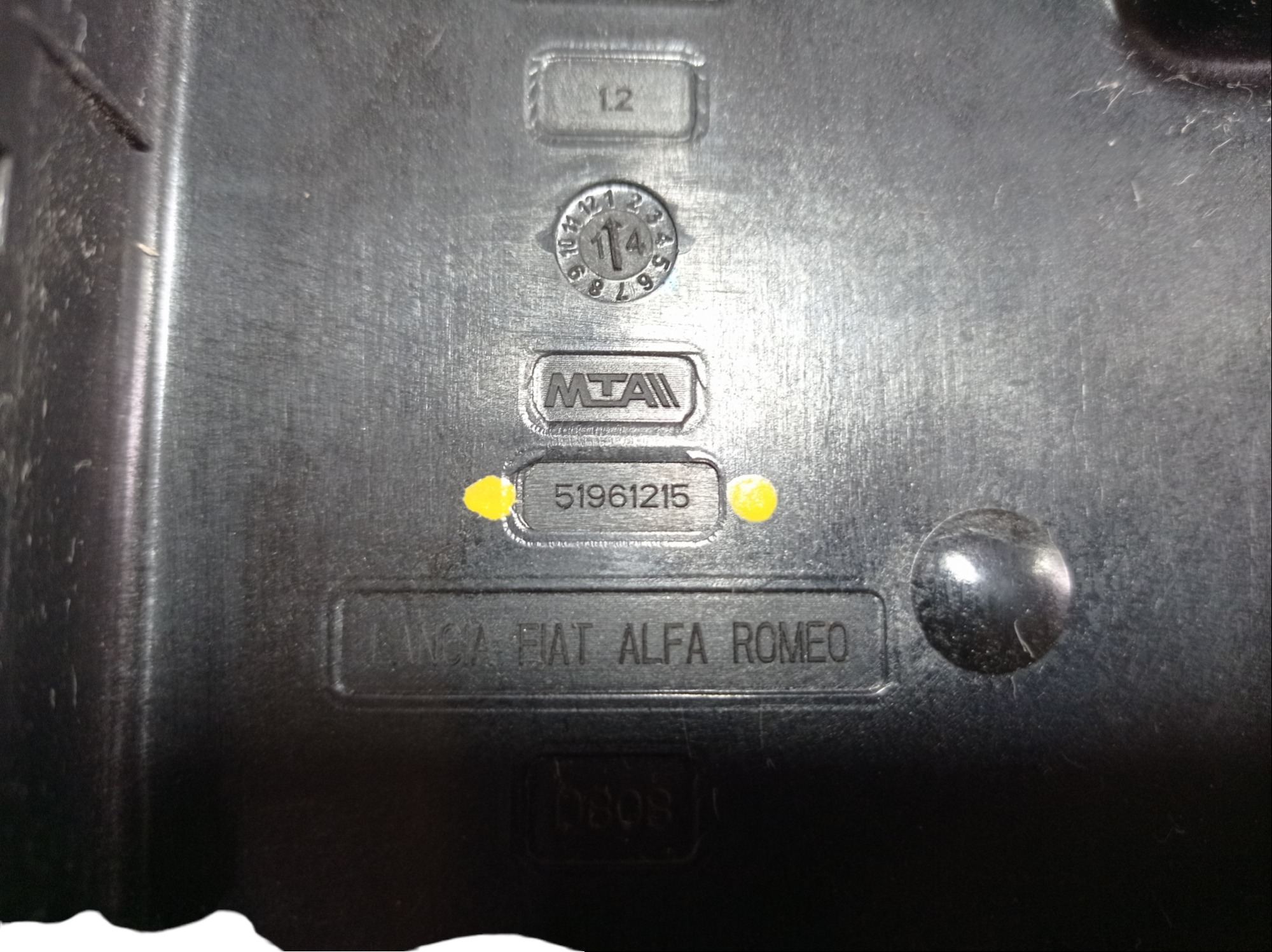 Base De Fusivel Bateria Fiat Mobi Way 2017  51961215 V438 5