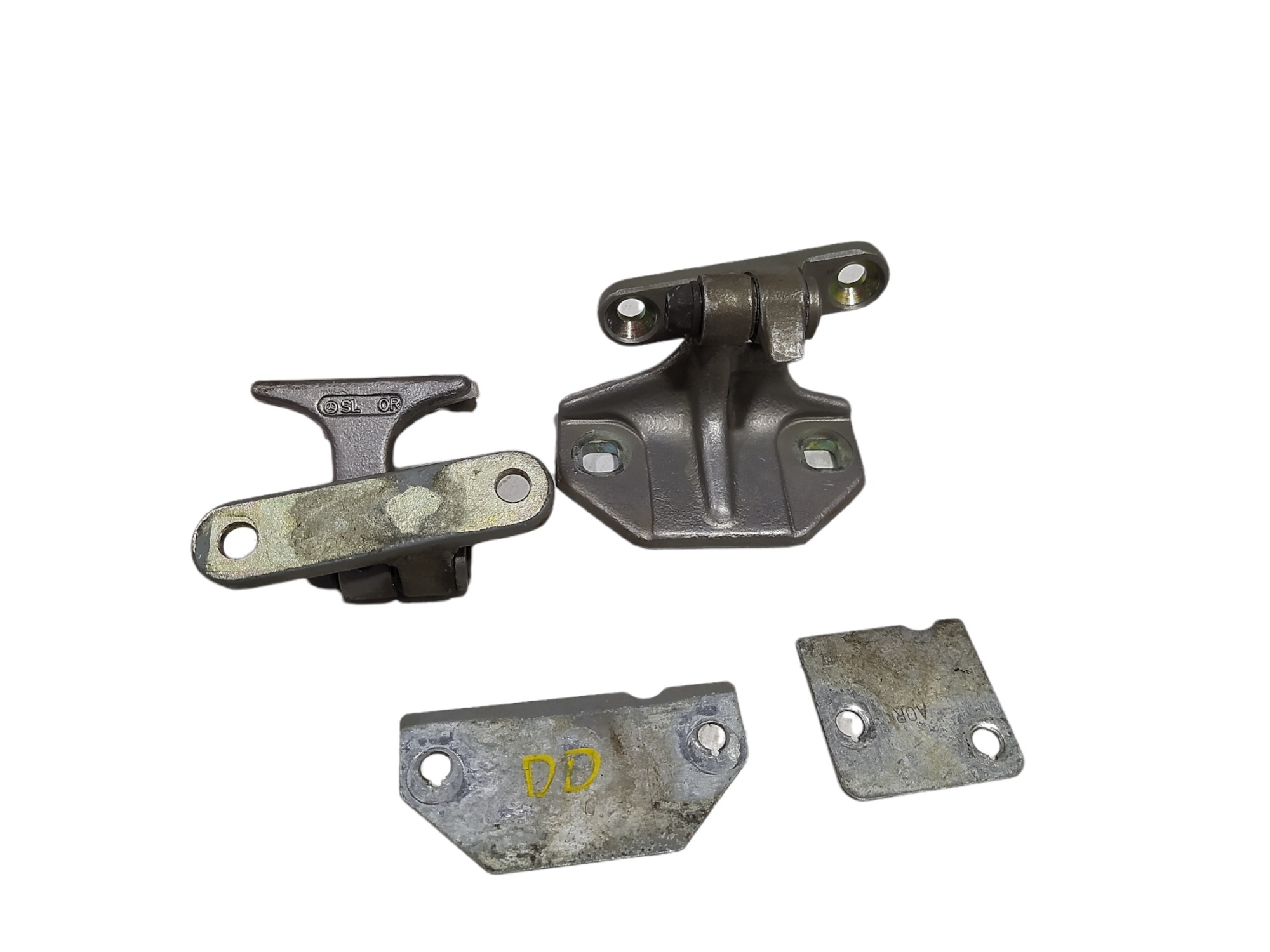 Dobradiça Porta Dianteira Direita Mercedes Benz A160 99 V388 2