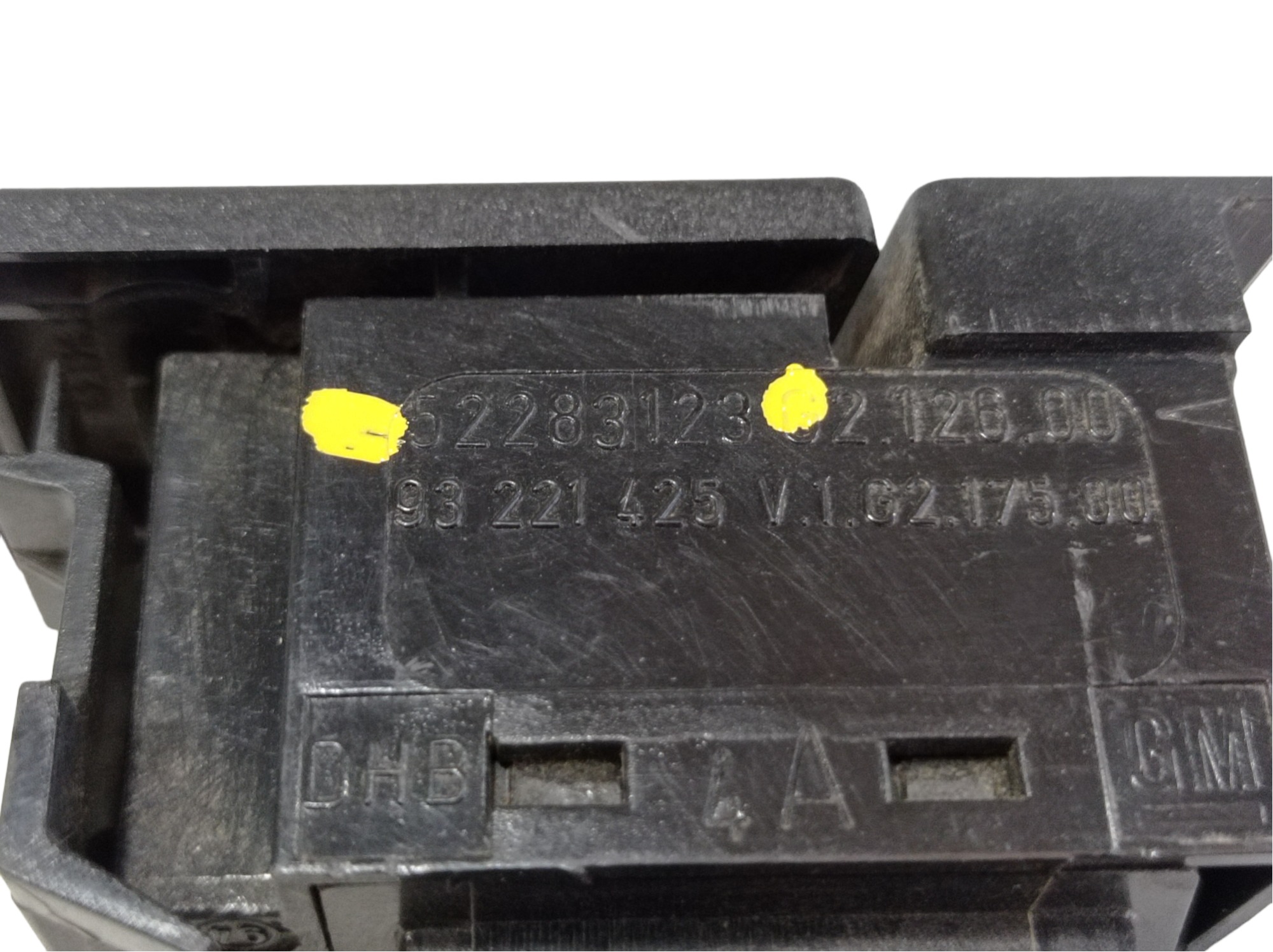 Botão Desembaçador Traseiro Gm Kadett 81/98 52283123 Vl 7