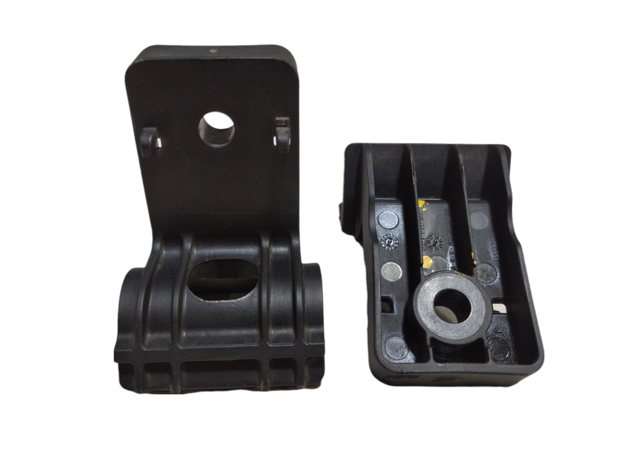 Suporte Radiador Gm Onix 1.4 2016 2018 V324 95016649 1