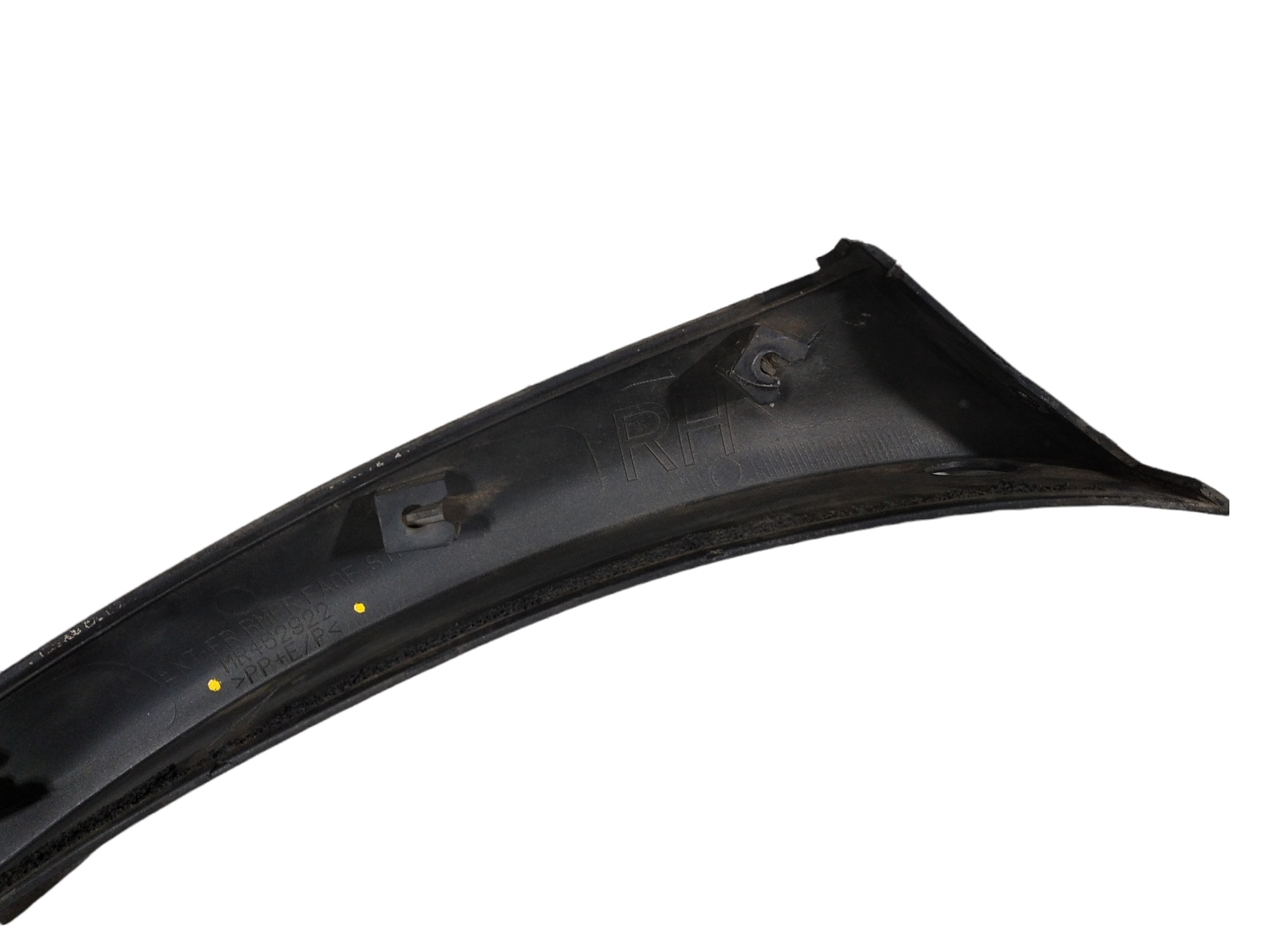 Moldura Parachoque Dianteiro Direito Pajero Sport 2003 7