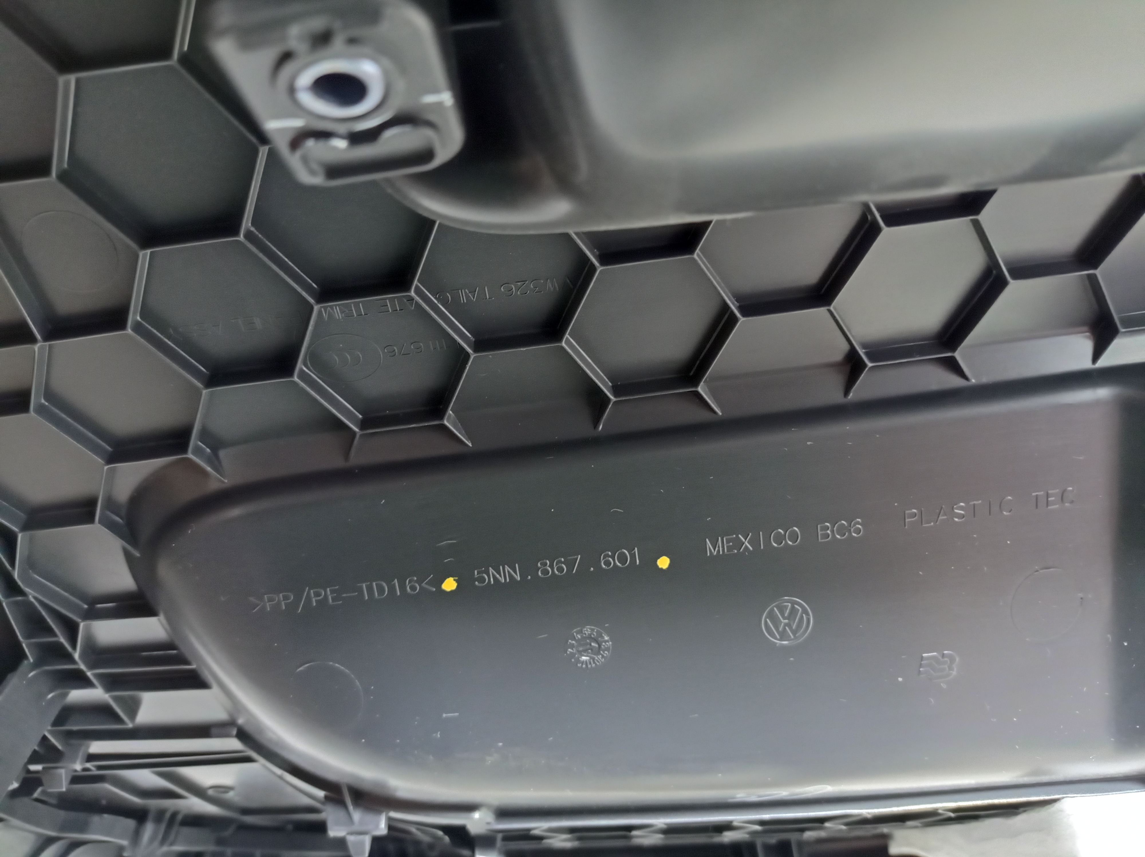 Forro Porta Mala Vw Tiguan 2018 A 2020 V419 Preto 7