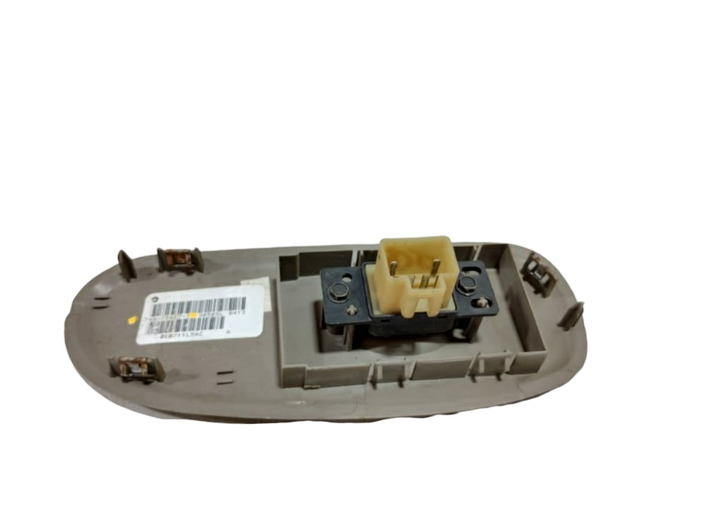 Botão Vidro Dianteiro Direito Grand Caravan 2003 V458 8