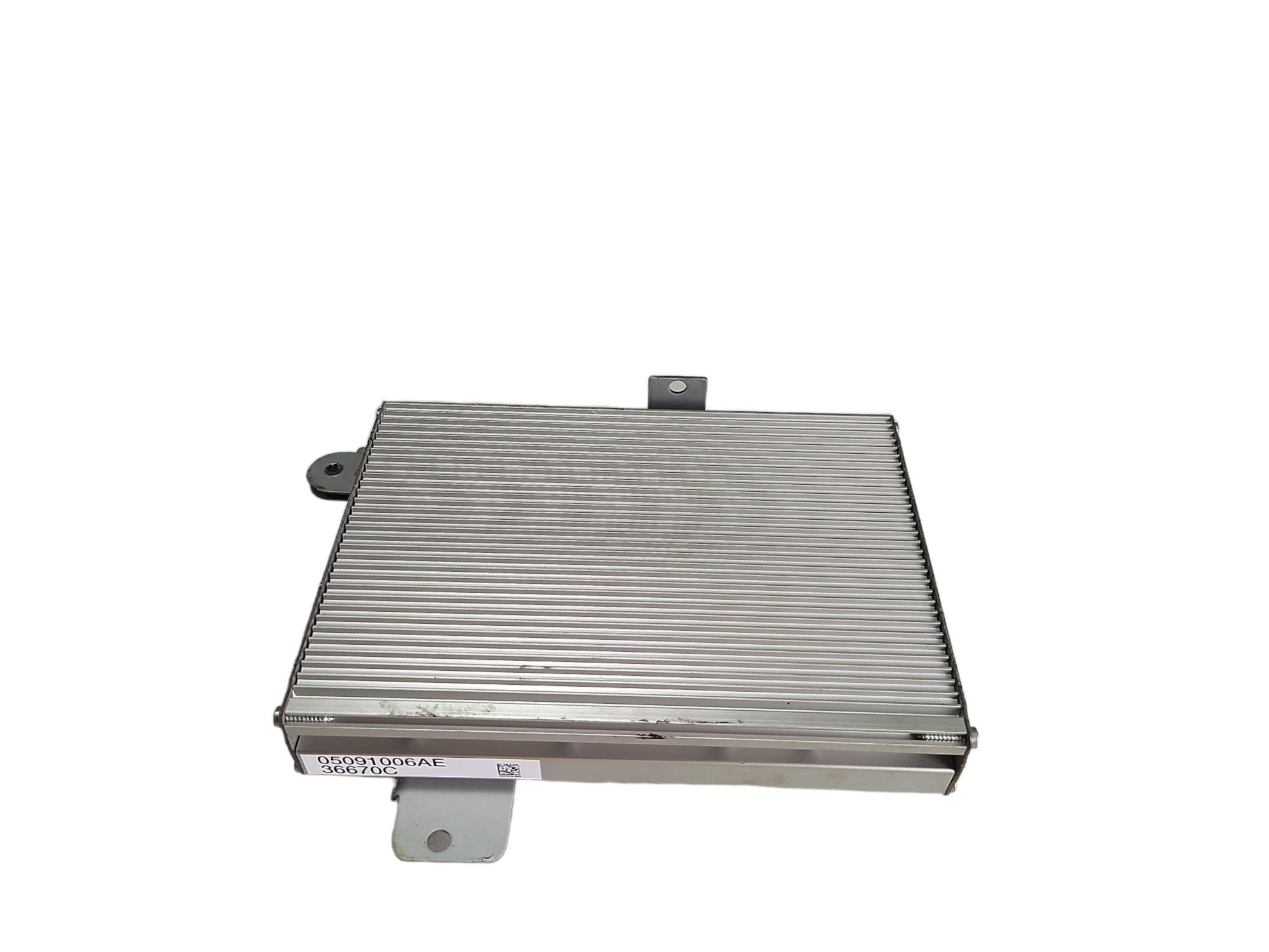 Amplificador Som Chrysler Grand Caravan 2006 05091006ae V487 12v 8