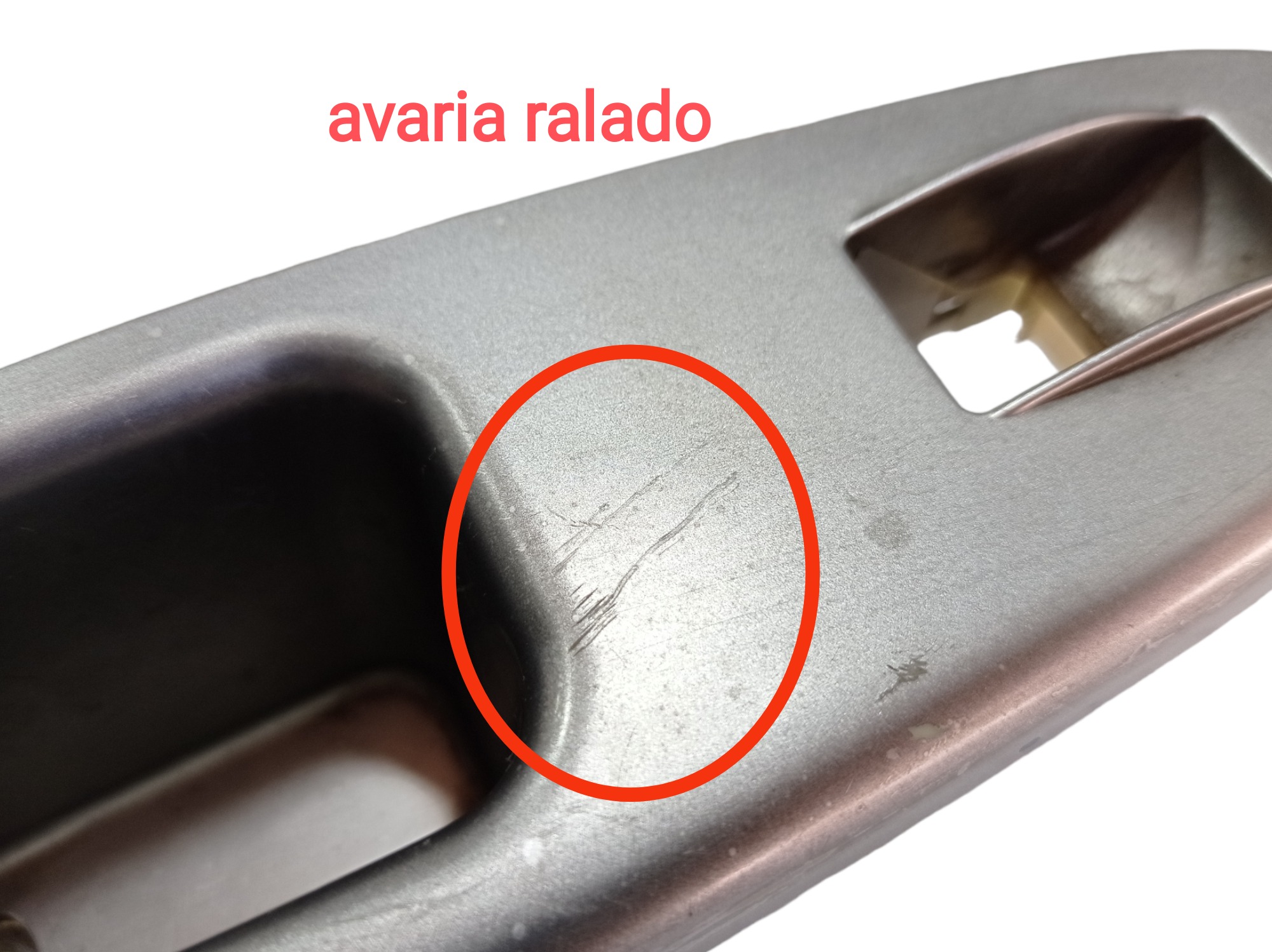 Moldura Botão Vidro Porta Traseira Esquerda 530 2015 V567 9