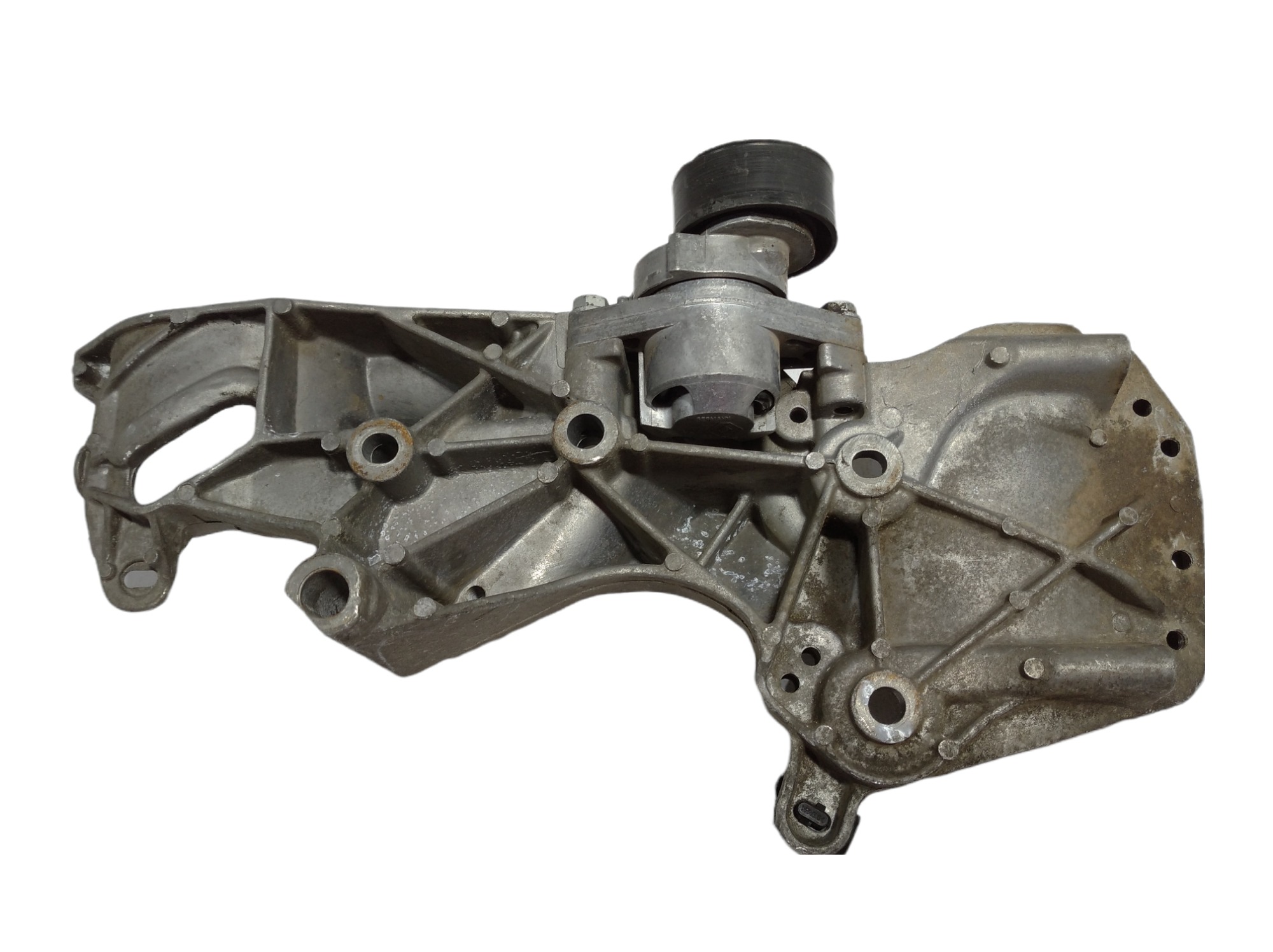 Suporte Compressor Alternador Scenic 1.6 8200178985 V105 8