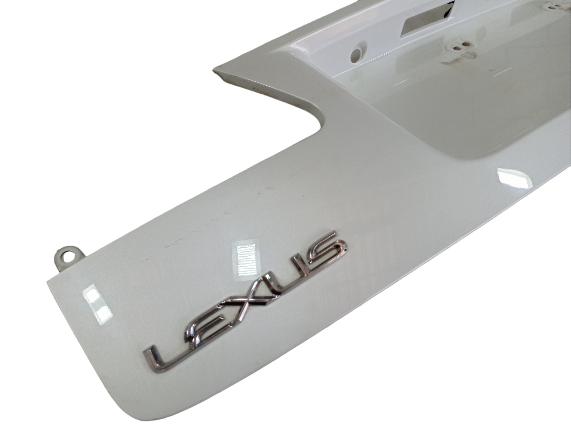 Friso Tampa Traseira Lexus Is300 2012 V545 – Branco 6
