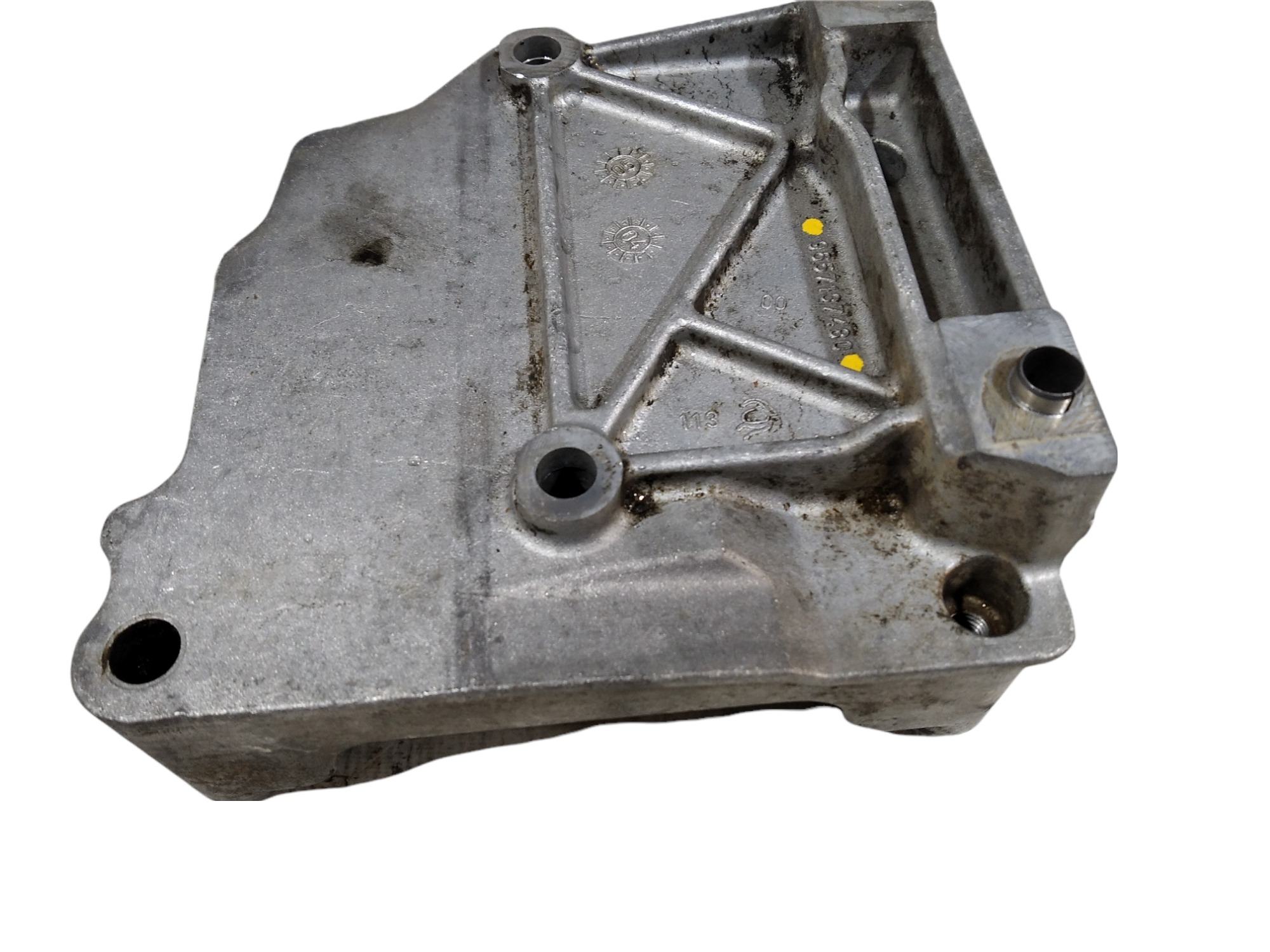 Suporte Compressor Ar Peugeot 1.6 16v Gasolina 2006 V33 9
