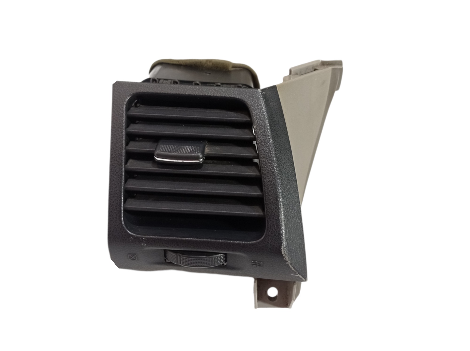 Difusor De Ar Direito Mitsubishi Grandis 2005 V28 3