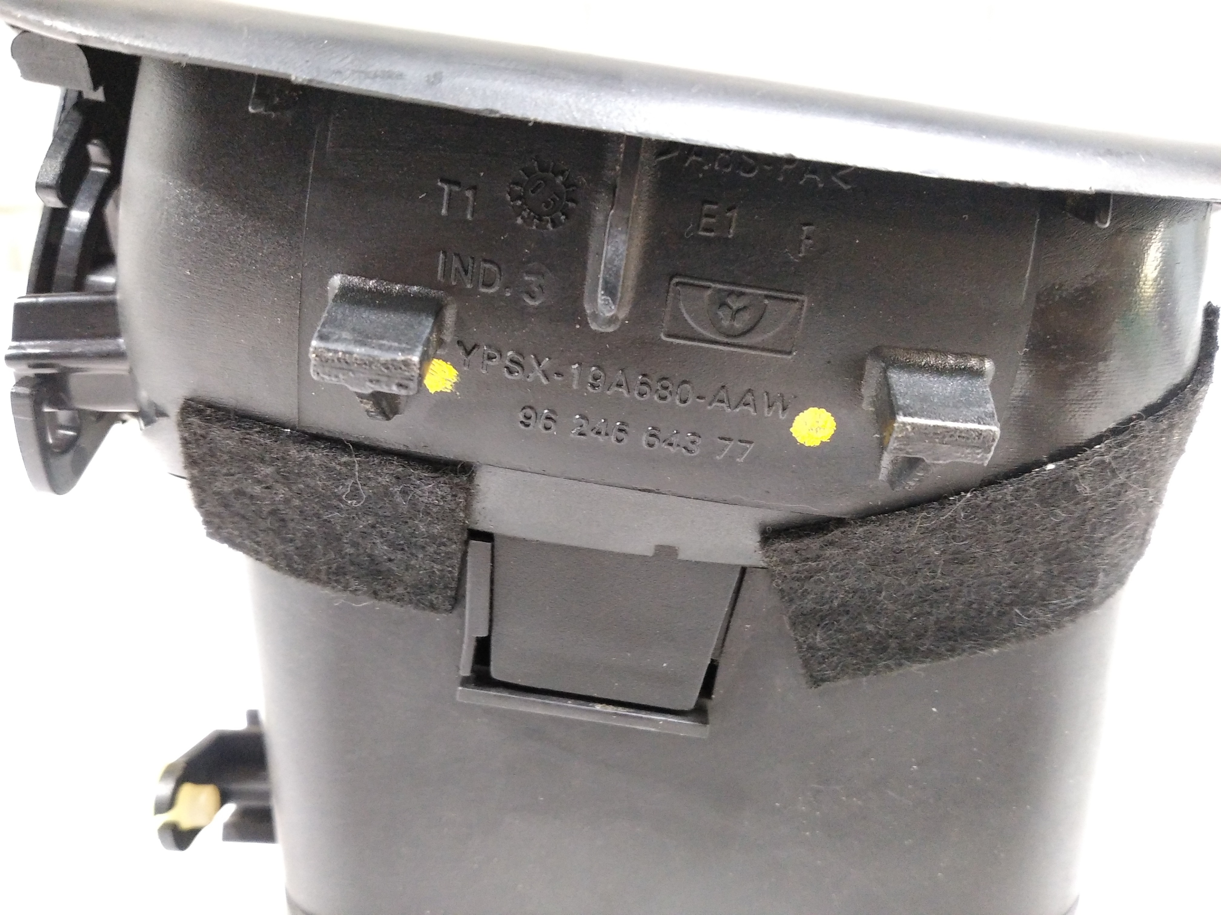 Difusor Saida Ar Esquerdo Peugeot 206 2005 V273 9