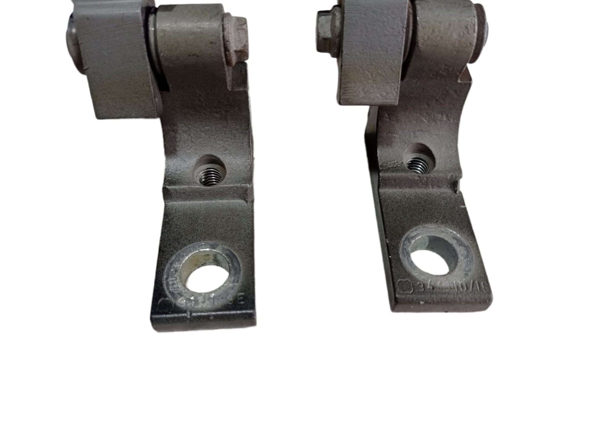 Dobradiça Porta Dianteira Esquerda Fiat Linea 2012 V468 6