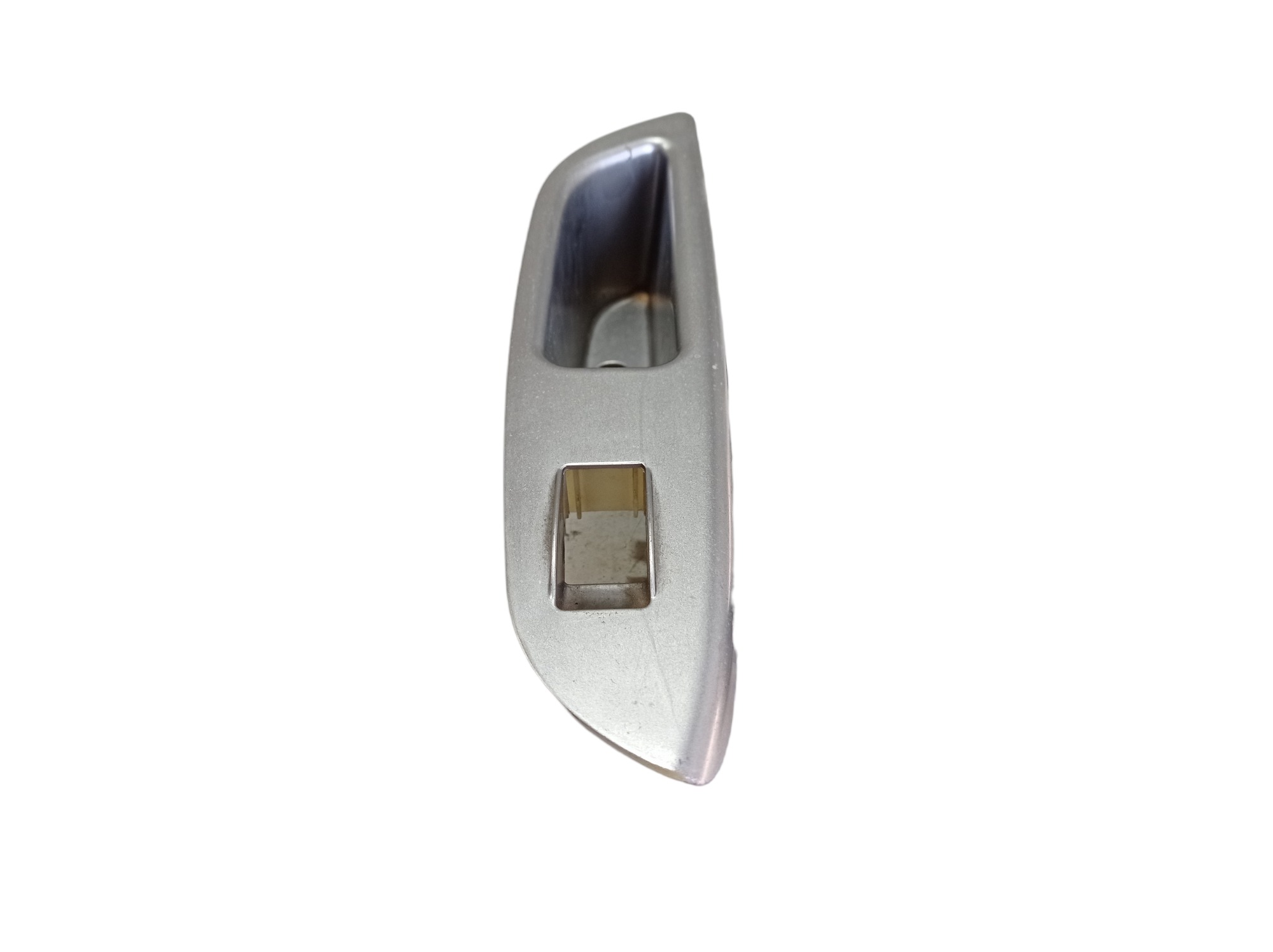 Moldura Botão Vidro Porta Traseira Direita Lifan 530 15 V567 4