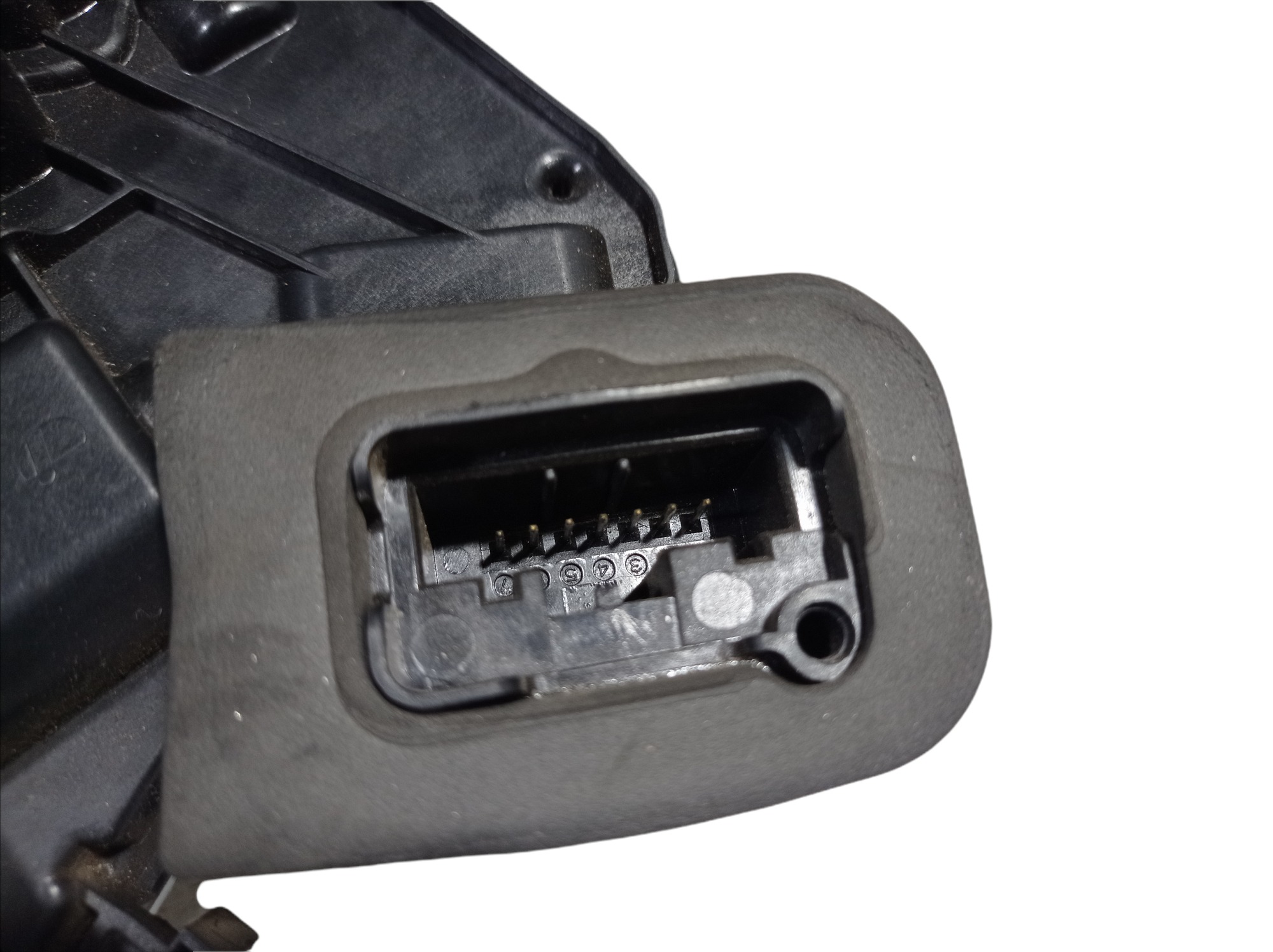 Fechadura Traseira Esquerda Vw Golf Tsi 2015 V293 6