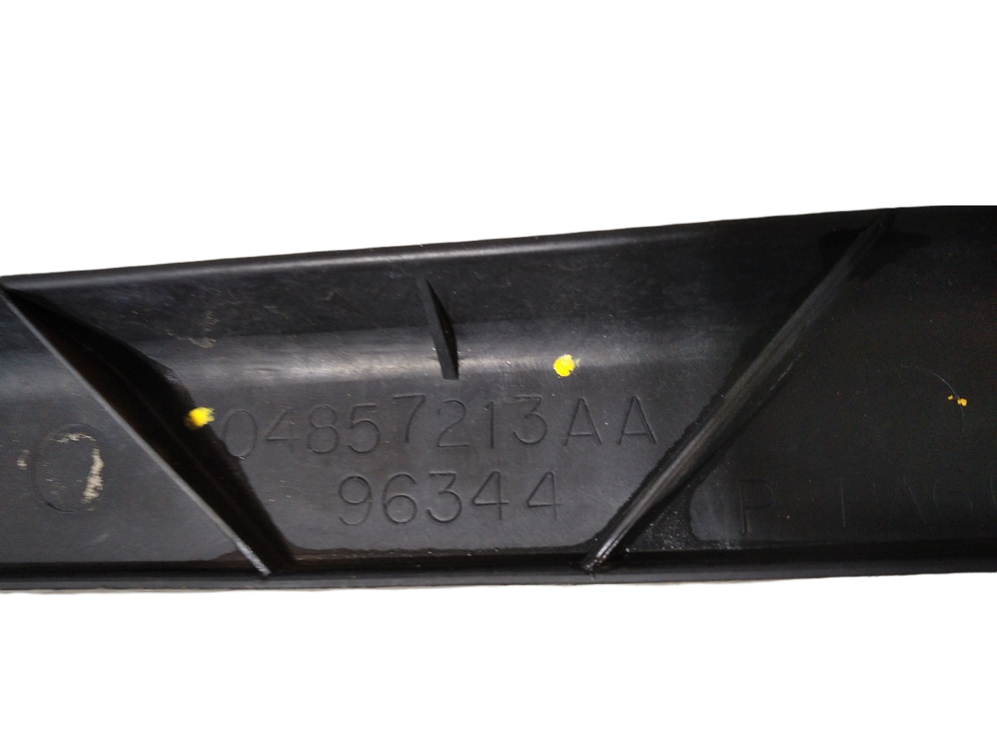 Guia Parachoque Traseiro Esquerdo Grand Caravan 2003 V458 8