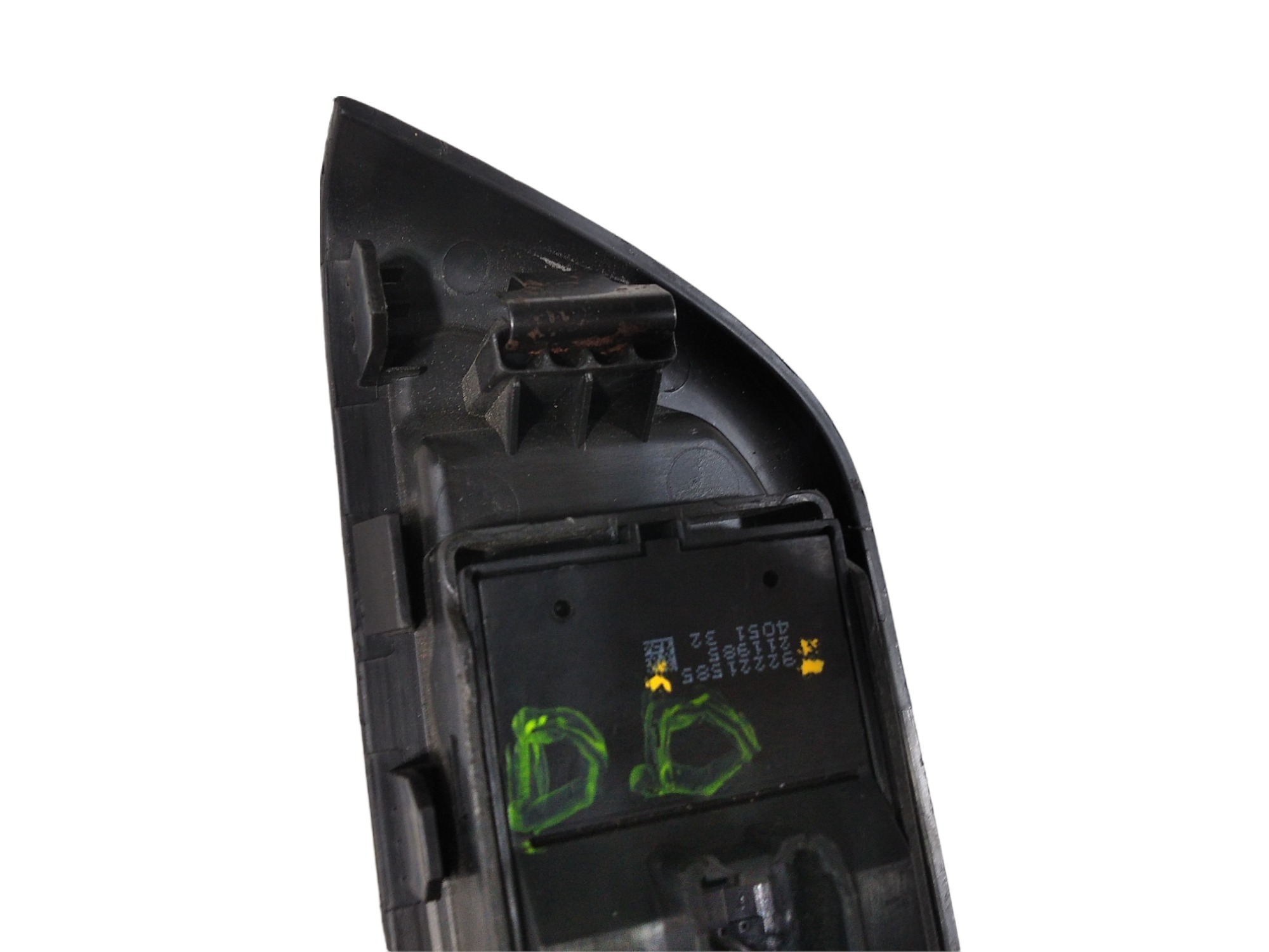 Botão Vidro Dianteiro Direito 2015 Gm Onix V248 9