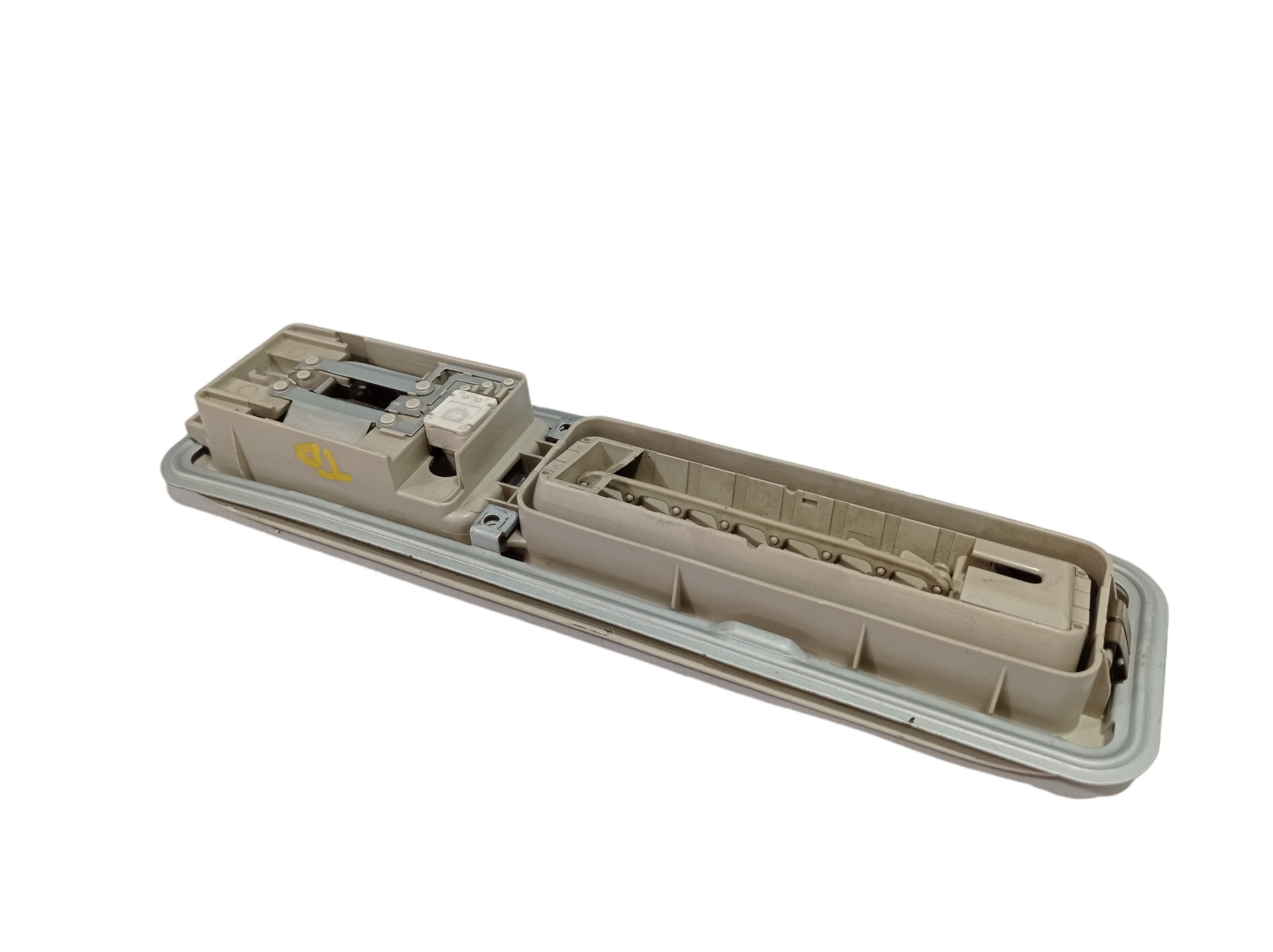 Luz Cortesia Traseira Direita Mitsubishi Pajero 2011 V455 5