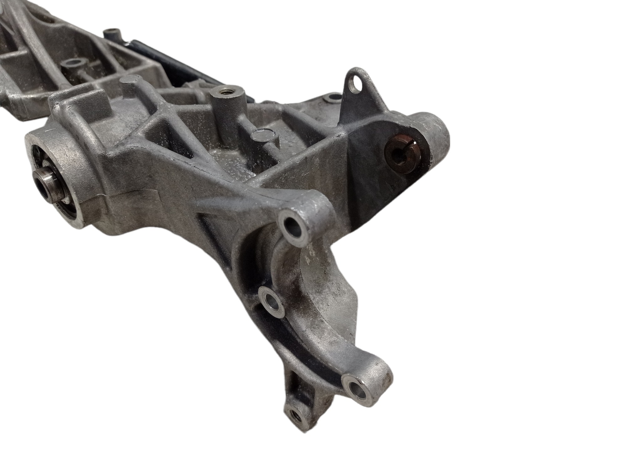Suporte Alternador Bomba Compressor Passat 1997 A 2000 V266 8