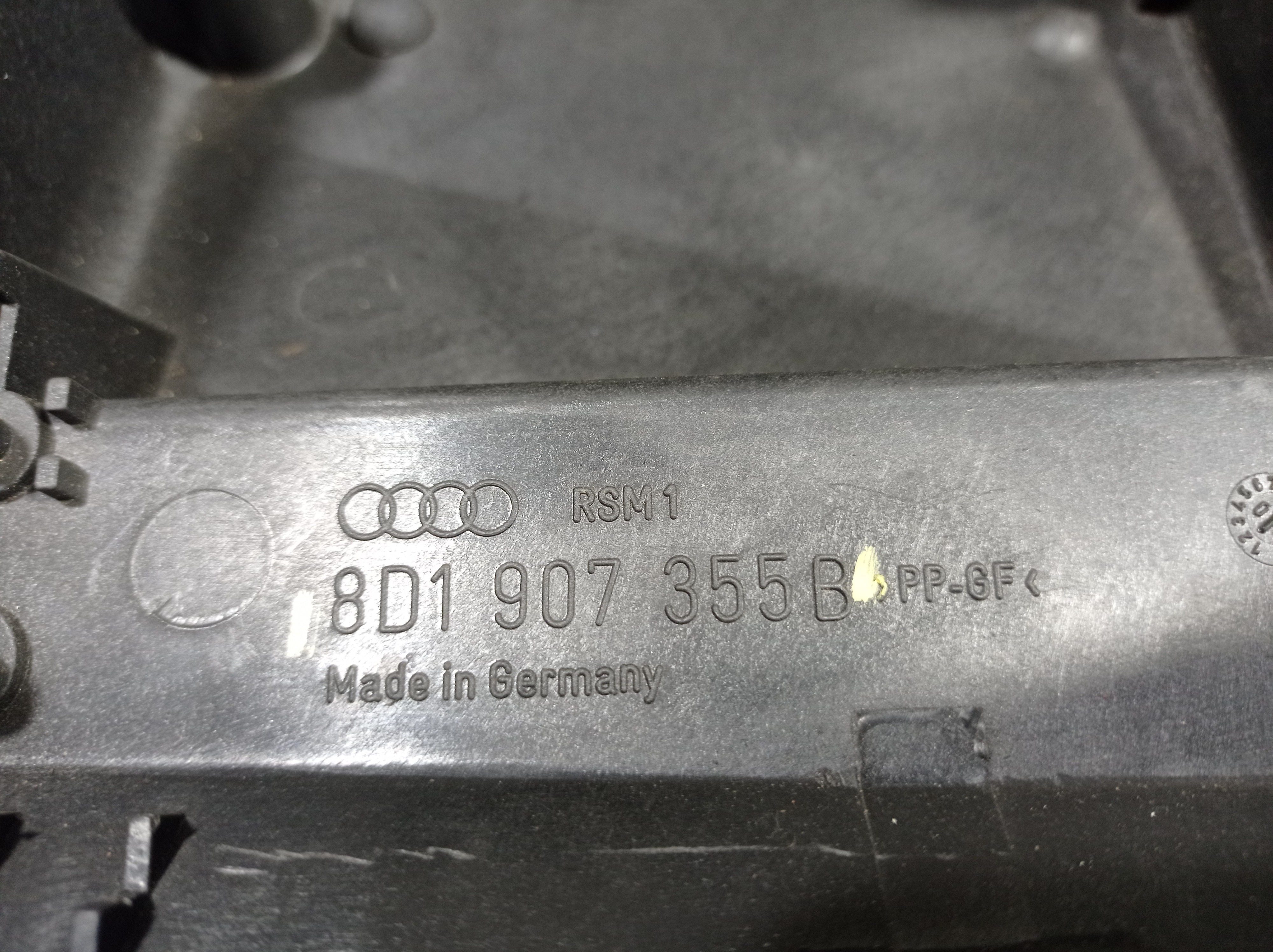 Caixa Base Fusíveis Externa Audi A6 2.7 Biturbo 2001 V261 9